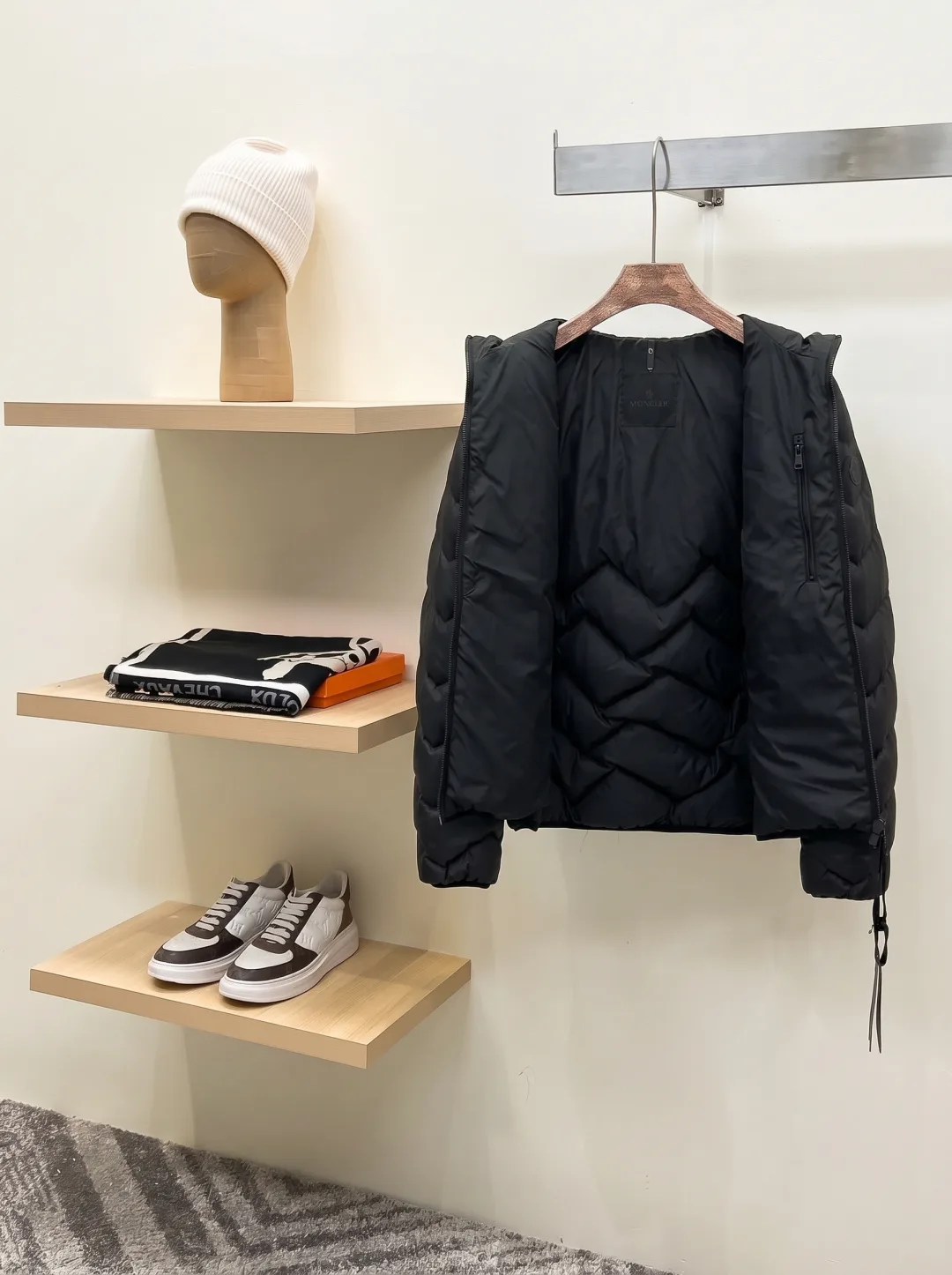 Куртки И Пуховики Мужские Moncler 18596606
