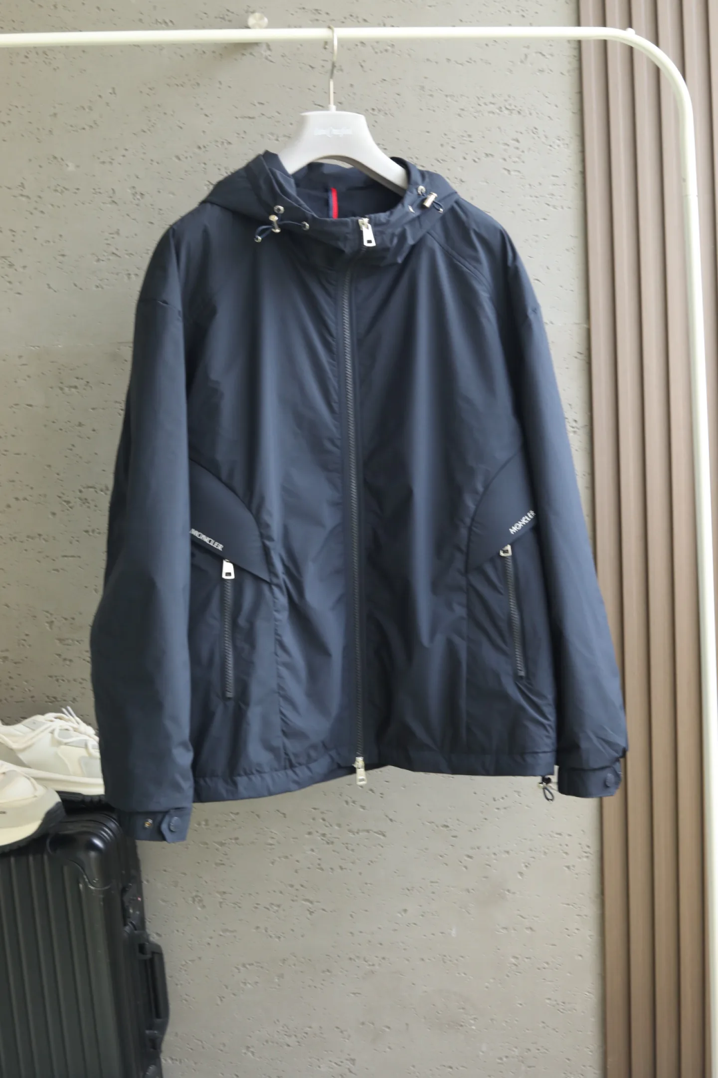 Men's Jackets And Down Jackets MONCLER 18140050