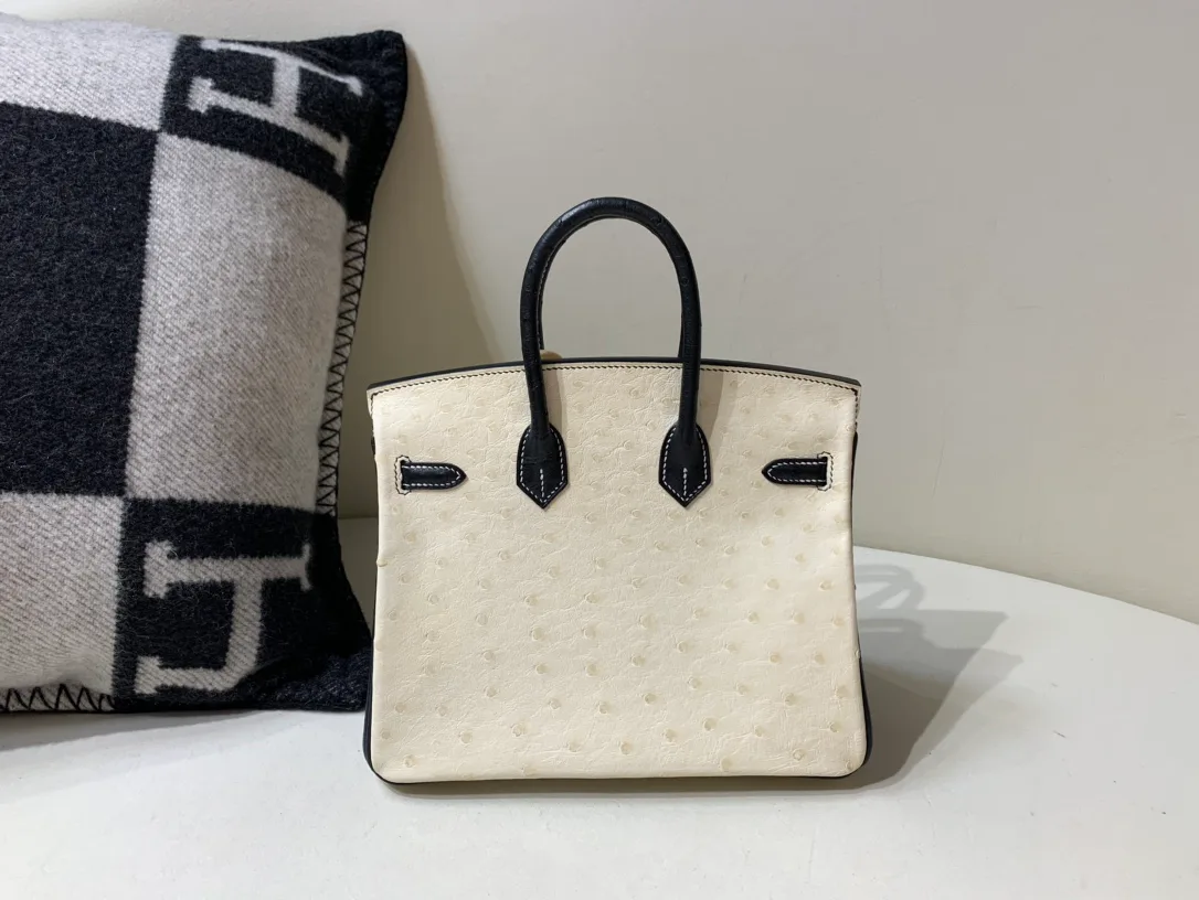 Women's Classic Handbags HERMES 18126532