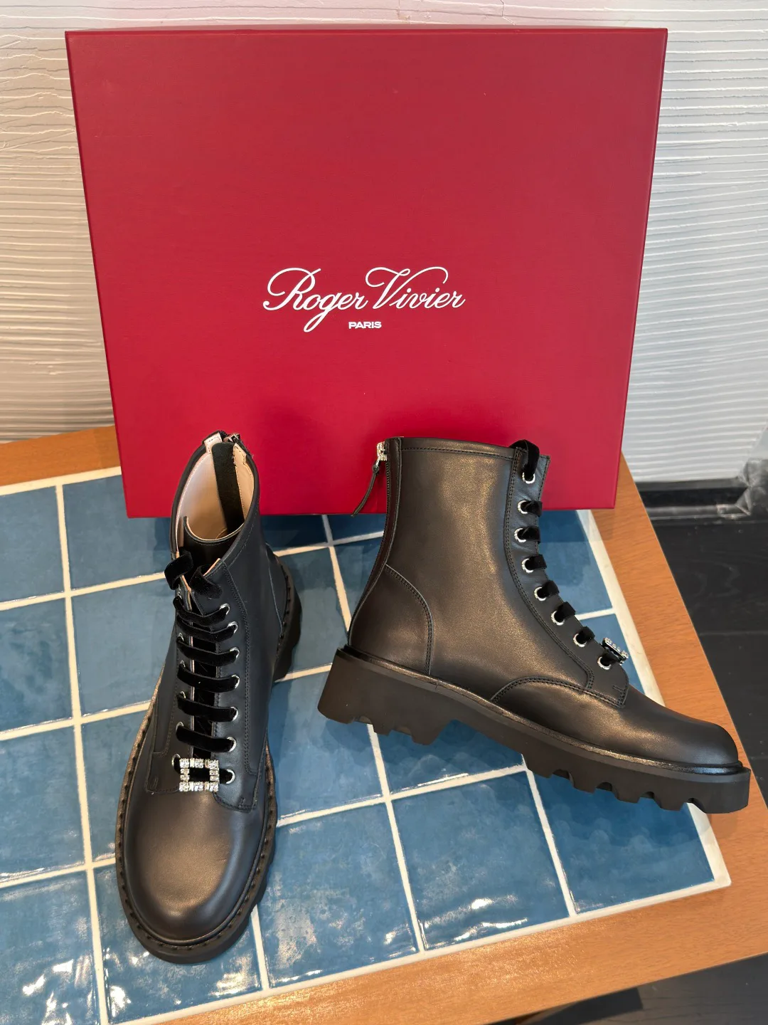 Ботинки Женские Roger Vivier 18604650