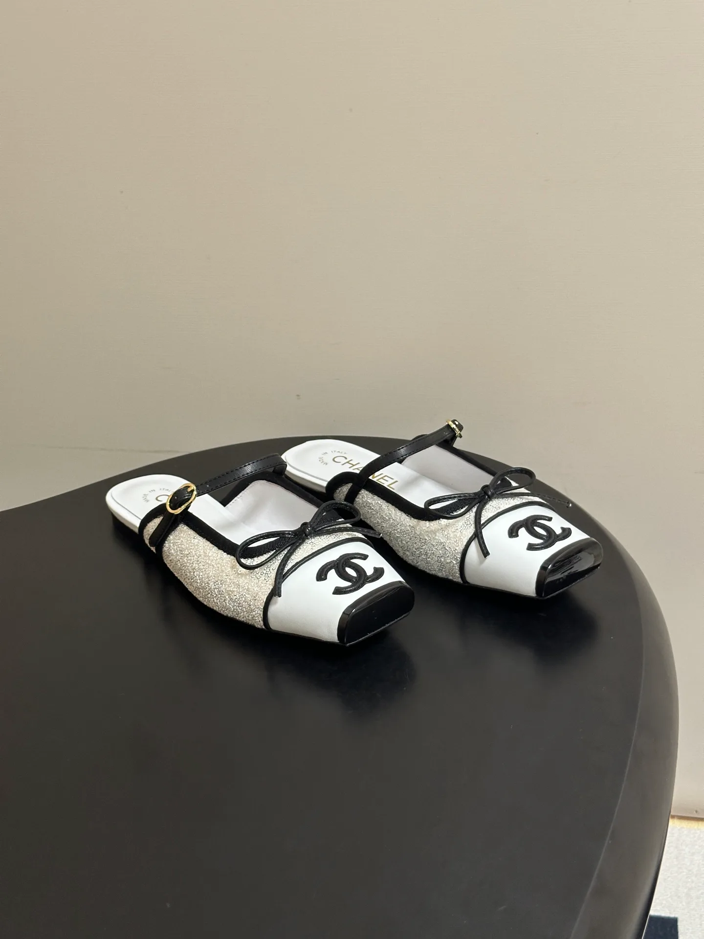 Women's Mules And Clogs CHANEL 17338408