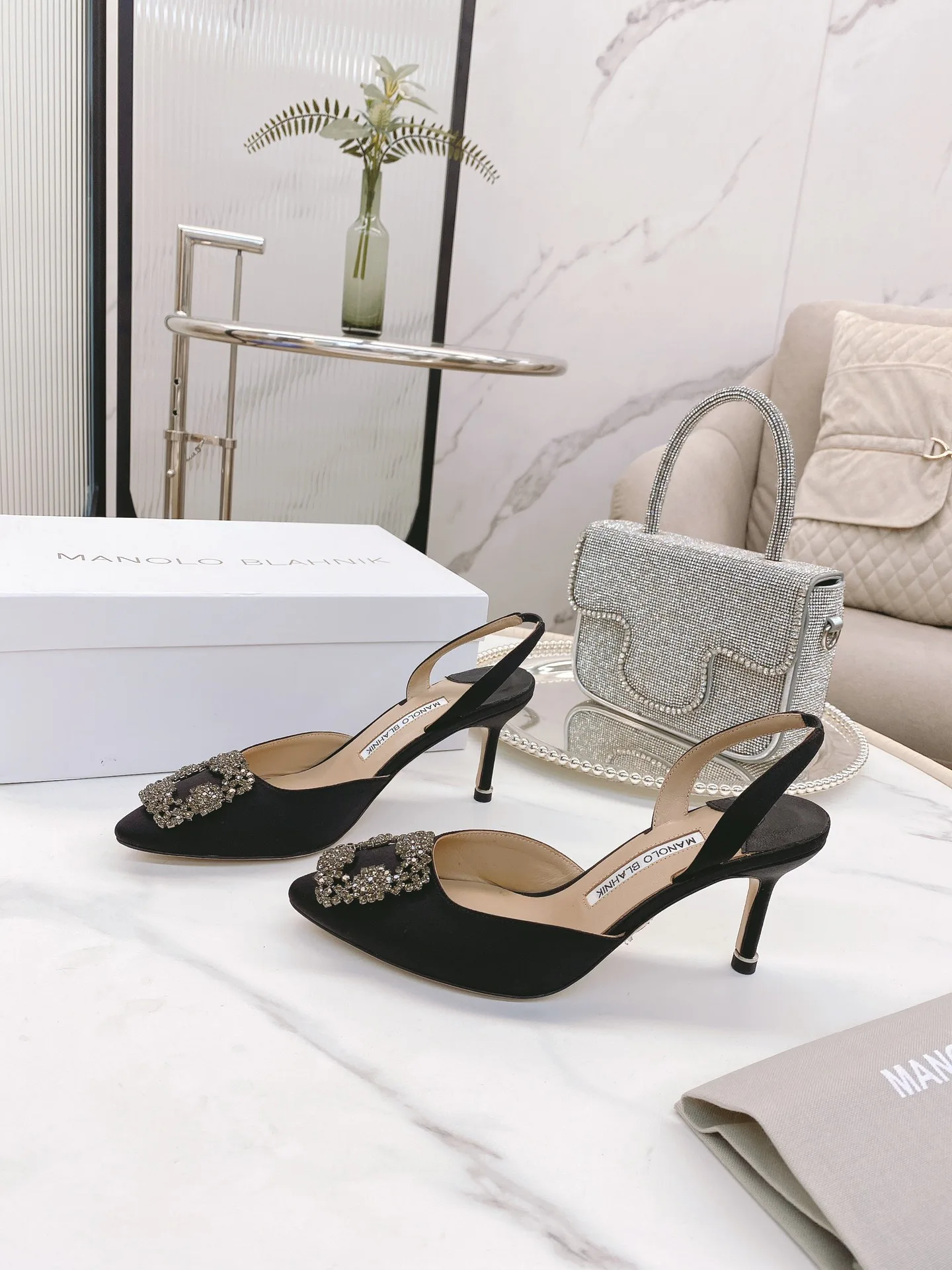 Women's Heels MANOLO BLAHNIK 18482411