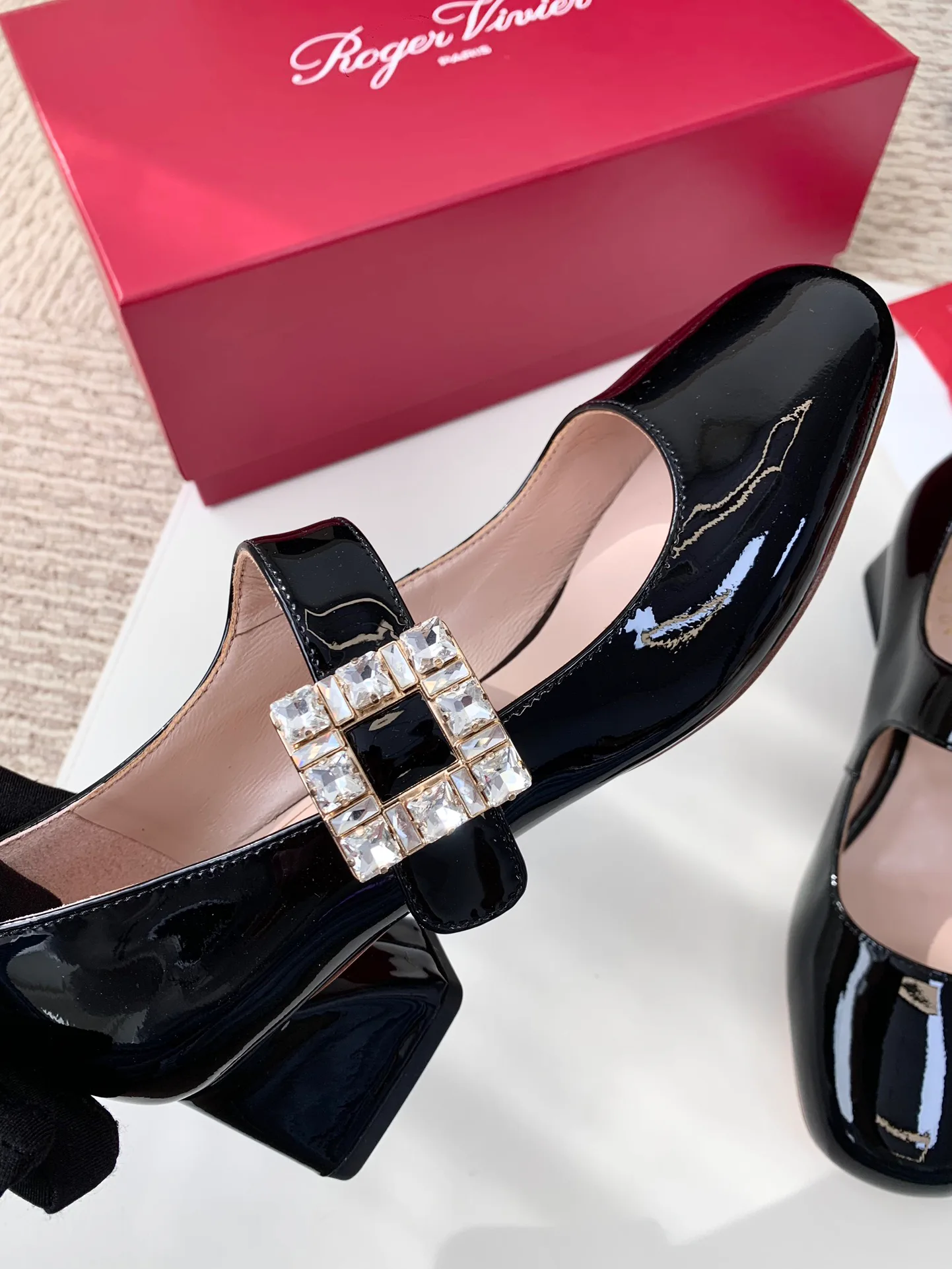 Women's Heels ROGER VIVIER 17990350