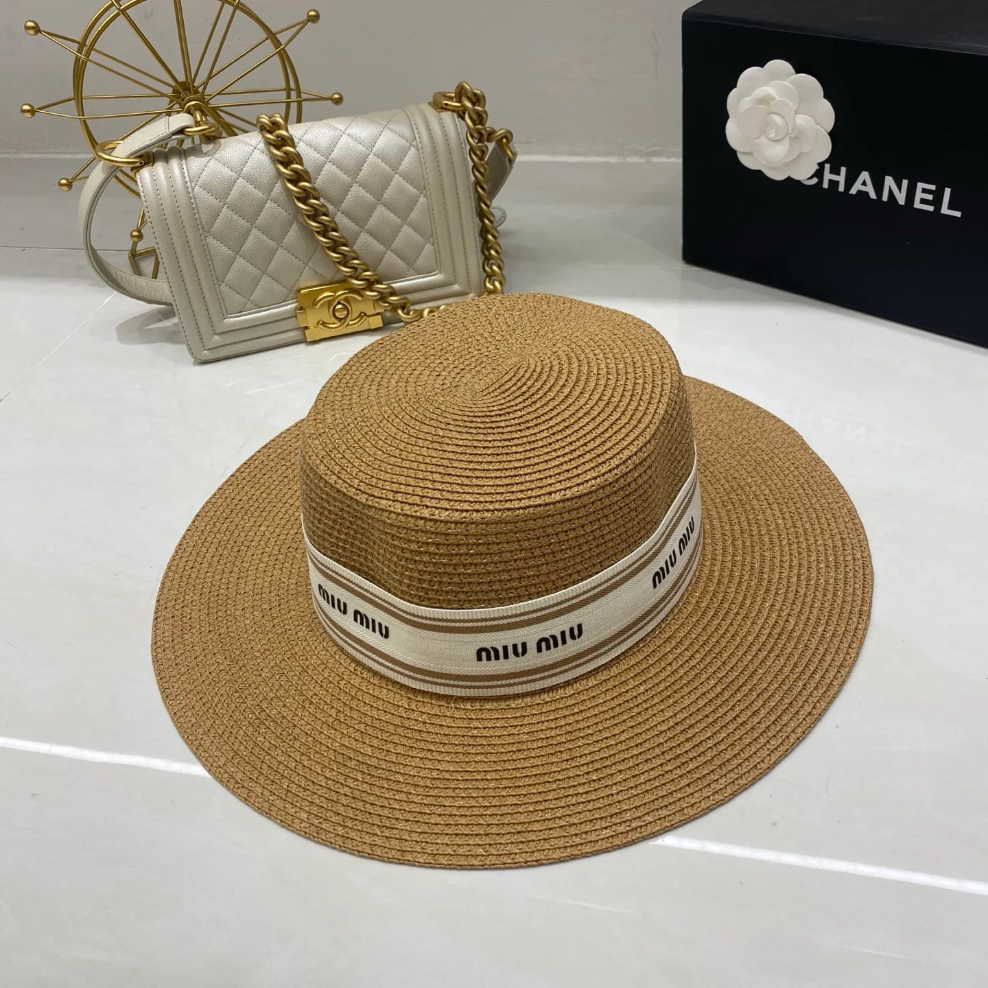 Hats MIU MIU 17498302