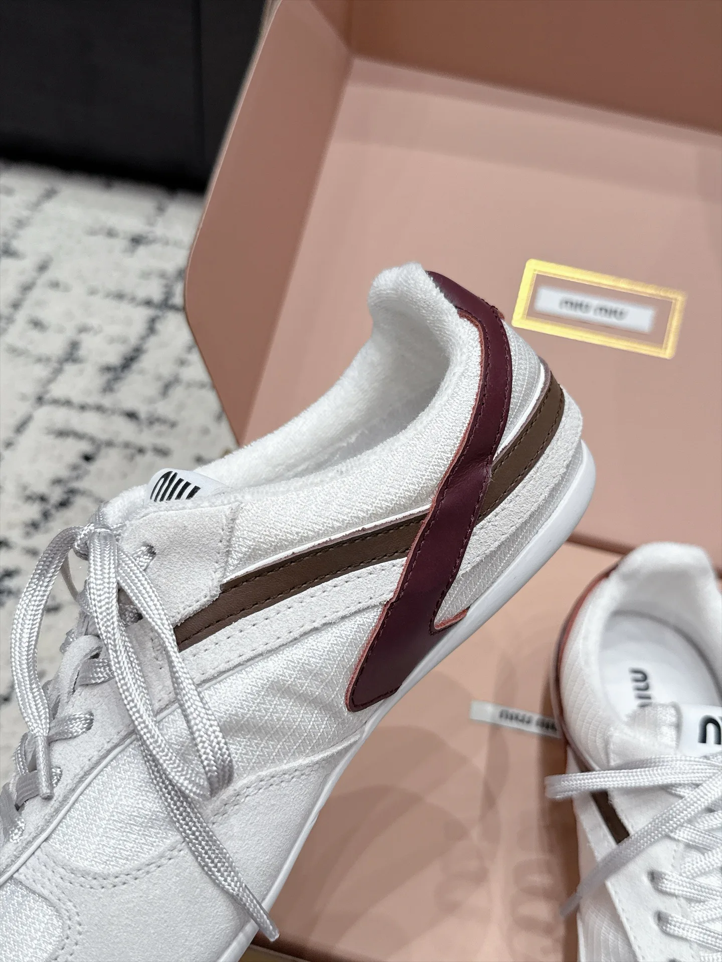 Women's Sneakers MIU MIU 18133261