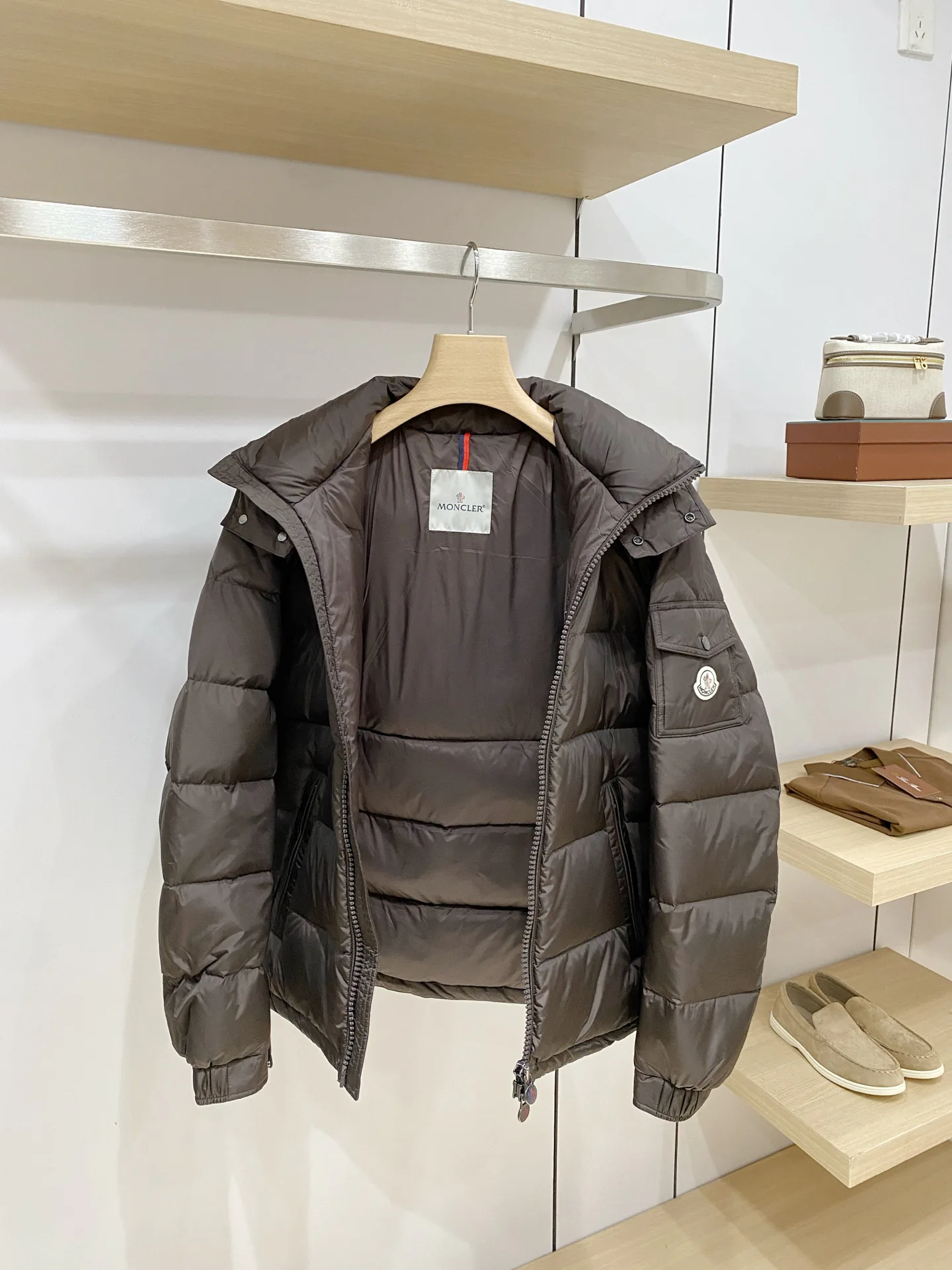 Куртки И Пуховики Мужские Moncler 18596322