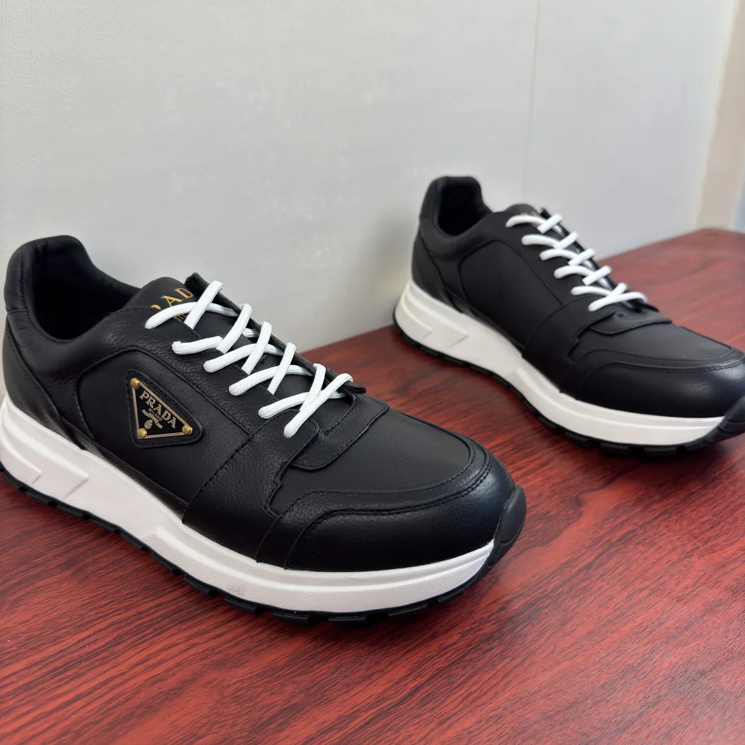 Men's Sneakers PRADA 18230789