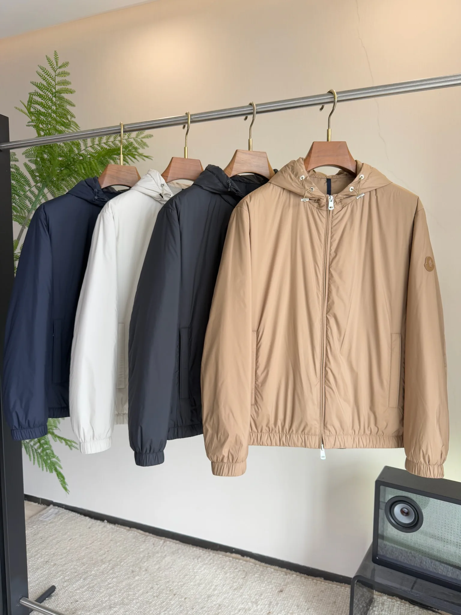 Men's Jackets And Down Jackets MONCLER 18372080