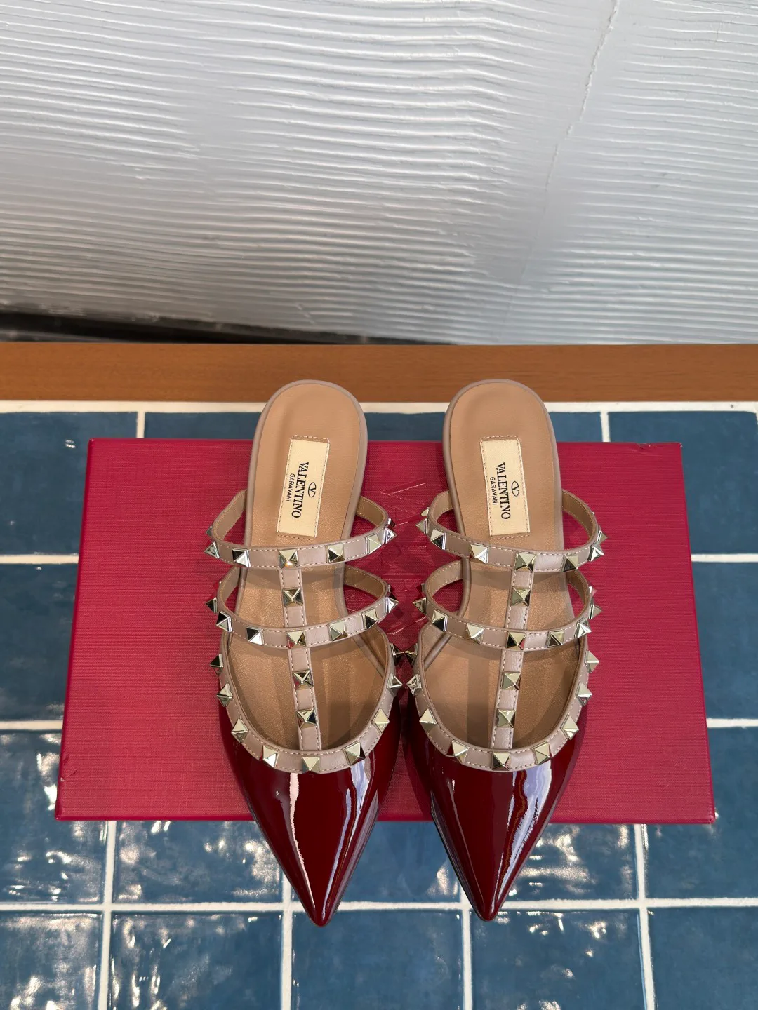 Women's Mules And Clogs VALENTINO 18125381