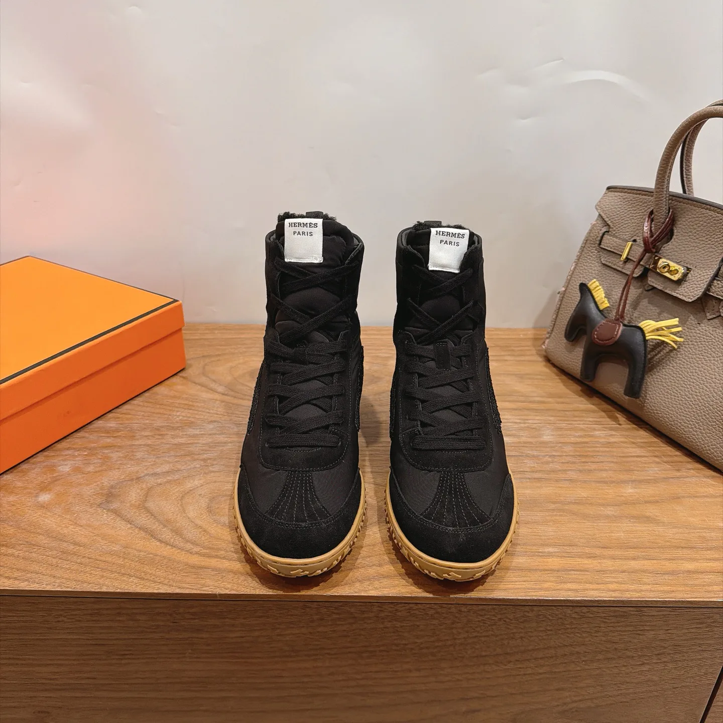 Women's Sneakers HERMES 17935235