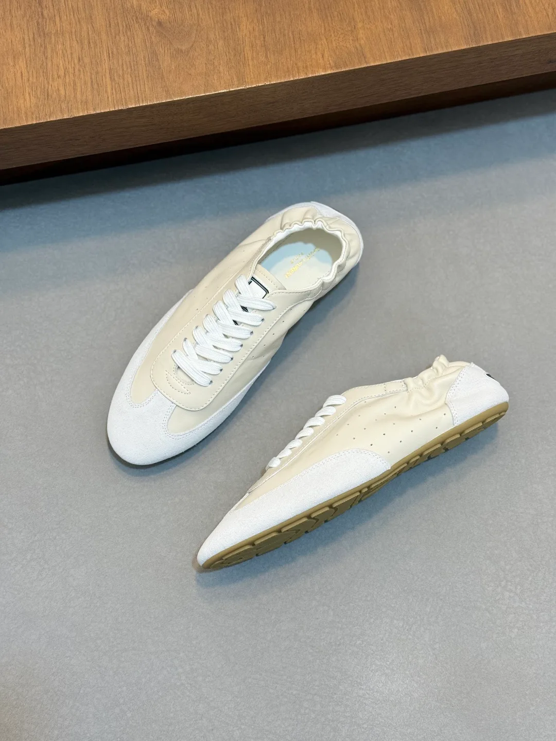 Men's Sneakers SAINT LAURENT 17864611