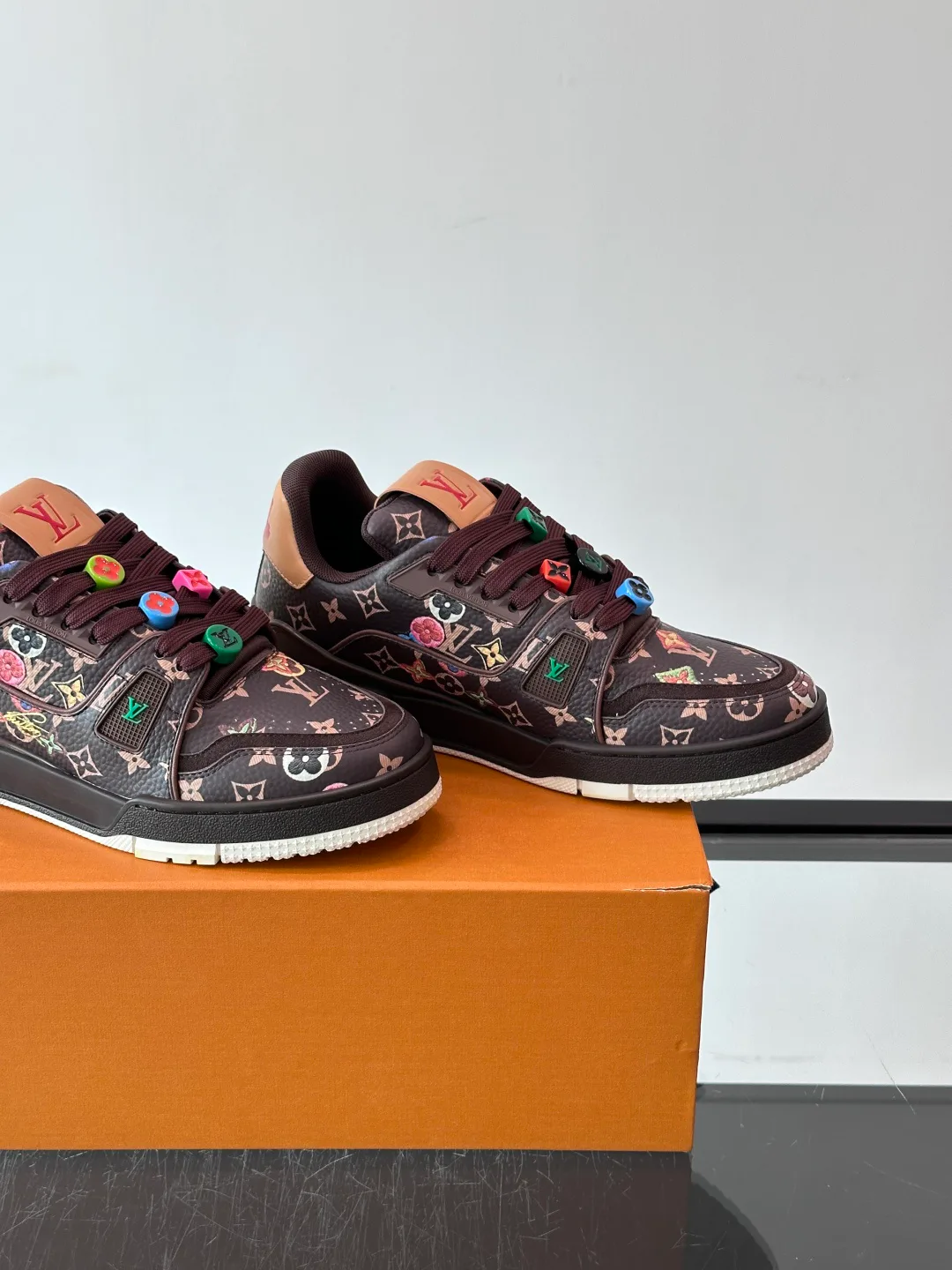 Men's Sneakers LOUIS VUITTON 18400621
