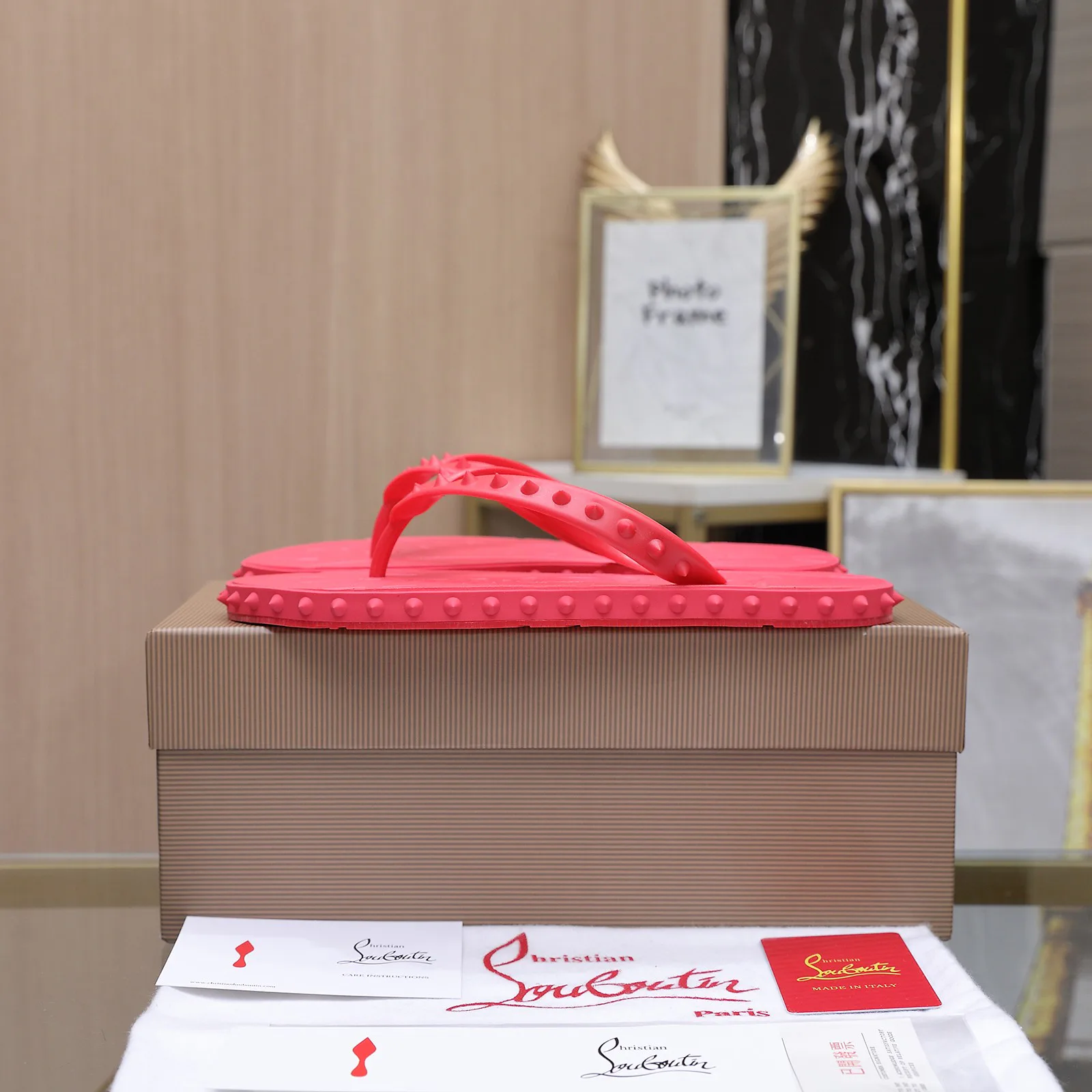Women's Flip-Flops CHRISTIAN LOUBOUTIN 17514964