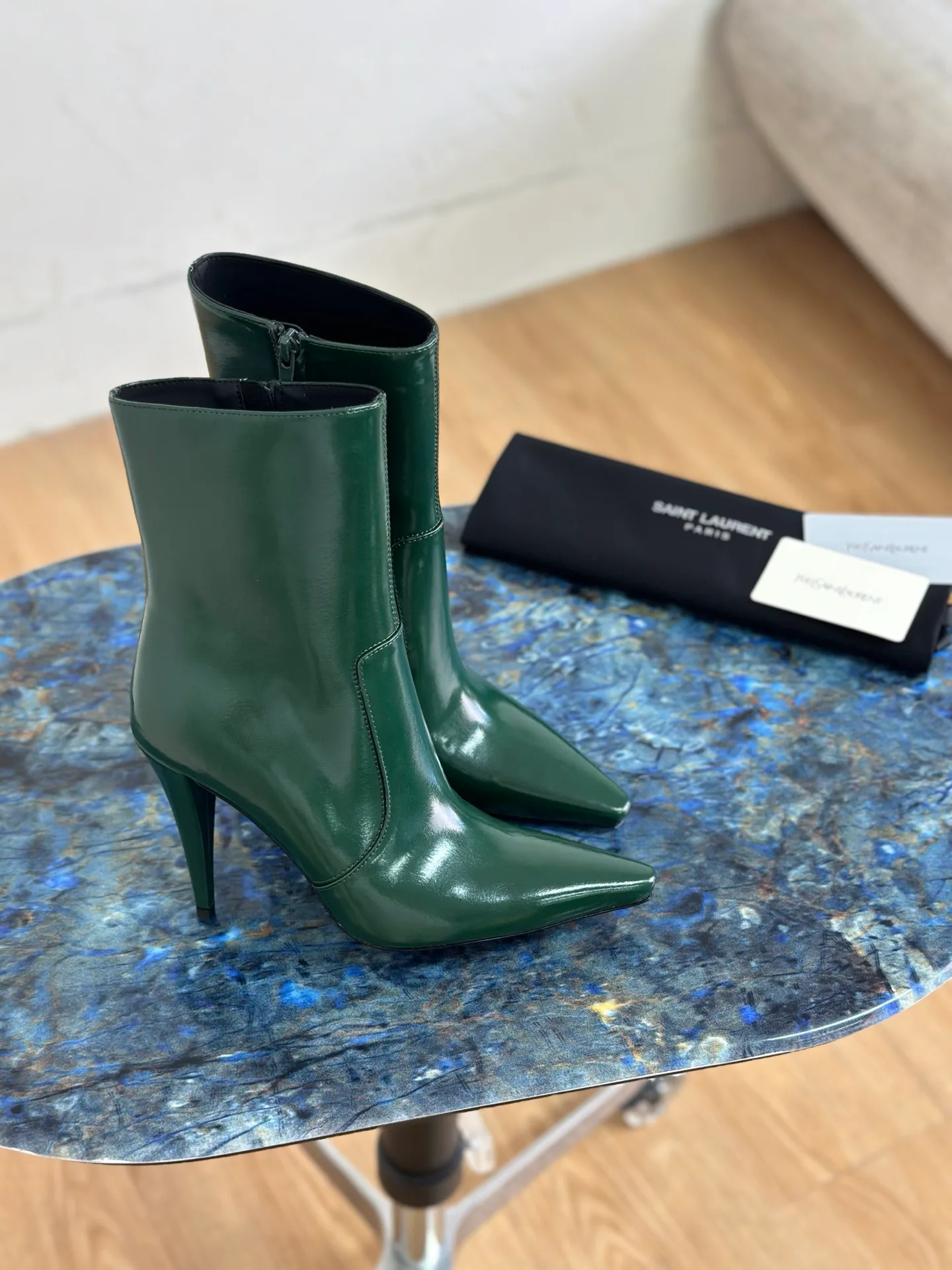 Women's Booties SAINT LAURENT 17918131