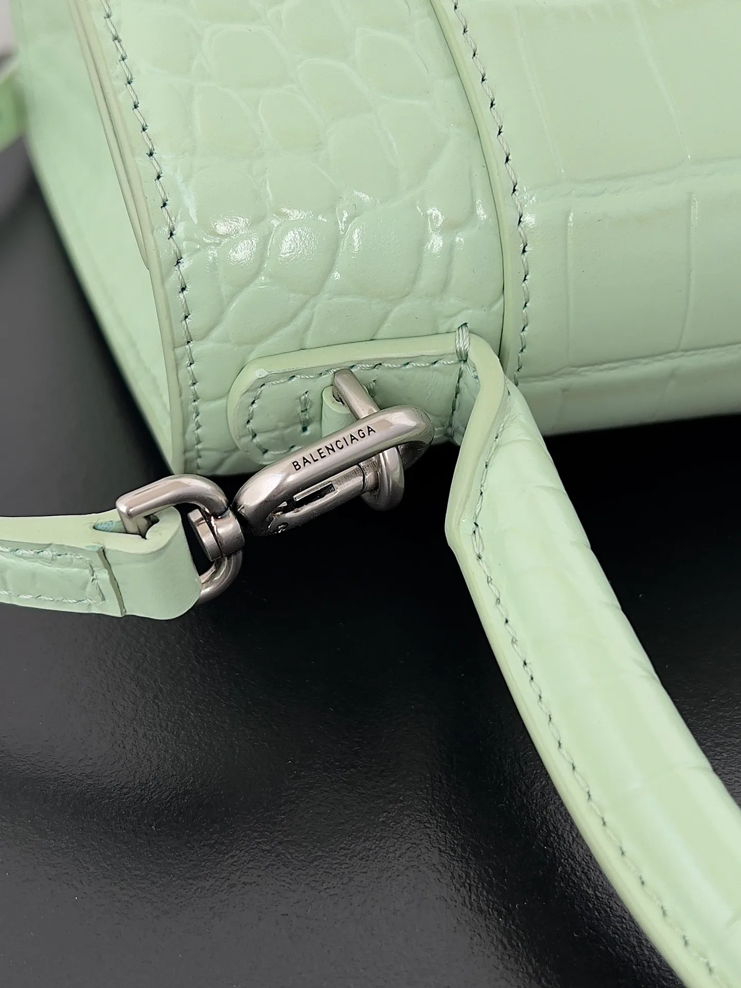 Классические Сумки Женские Balenciaga 18619528