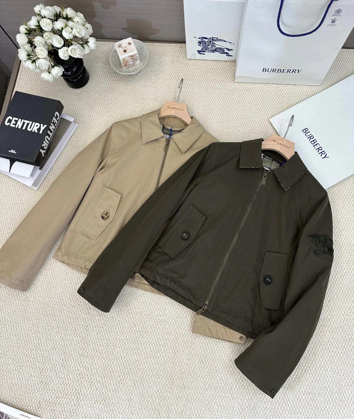 Women's Jackets And Down Jackets BURBERRY 17998592