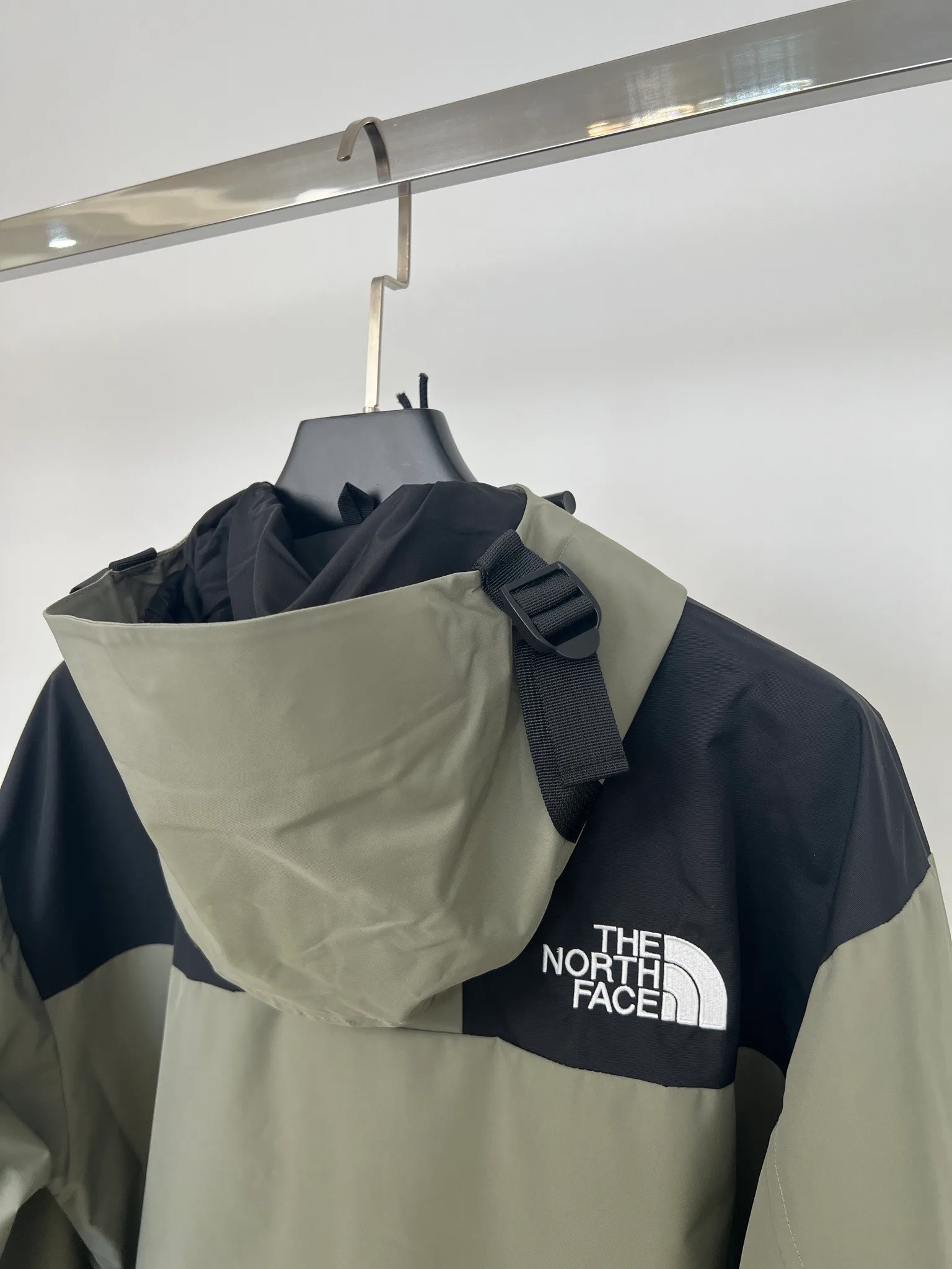 Women's Jackets And Down Jackets THE NORTH FACE 18416107