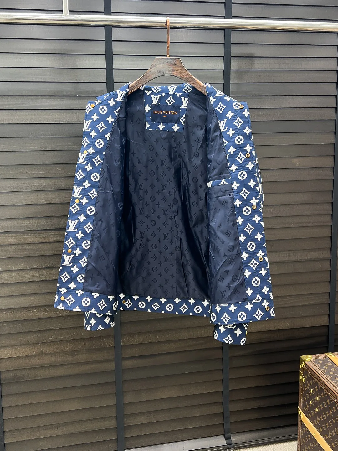Men's Jackets And Down Jackets LOUIS VUITTON 17924227