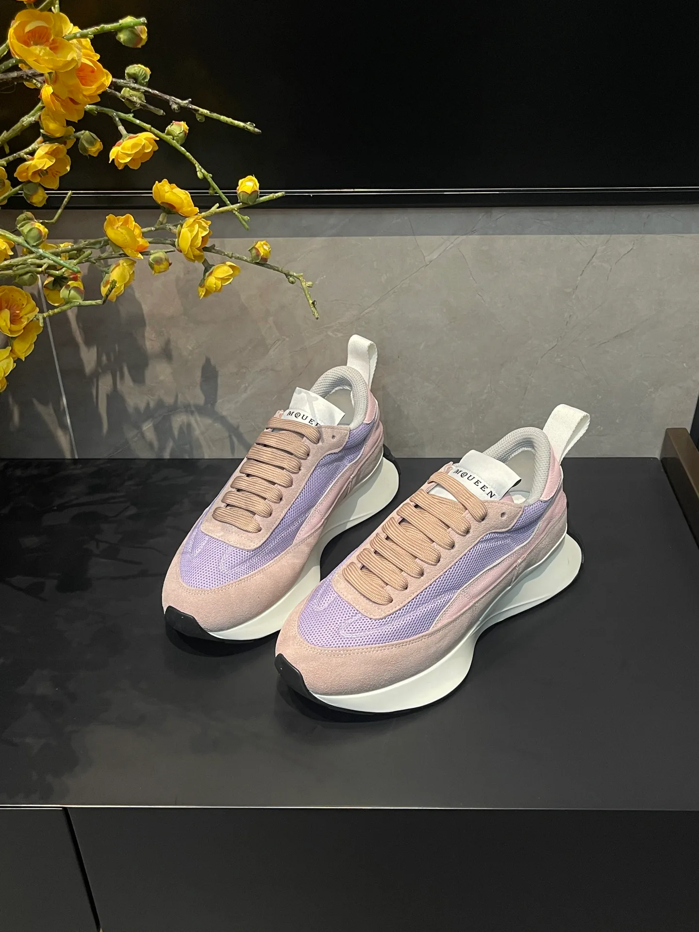 Women's Sneakers ALEXANDER MCQUEEN 18465078