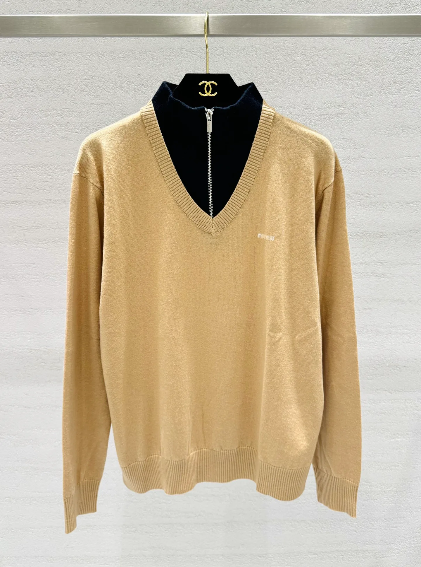 Women's Jumpers And Sweaters MIU MIU 17839452