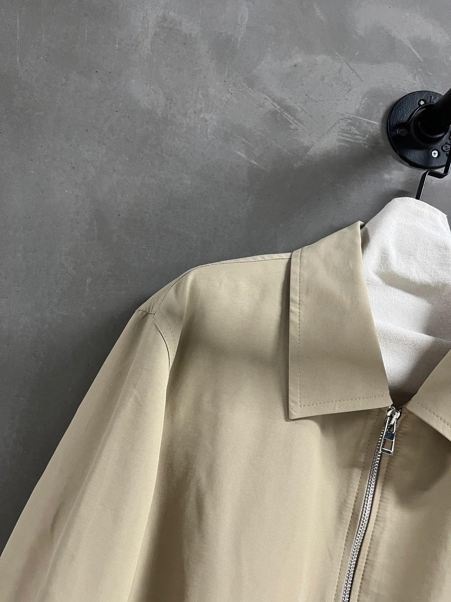 Women's Jackets And Down Jackets LOEWE 18172817