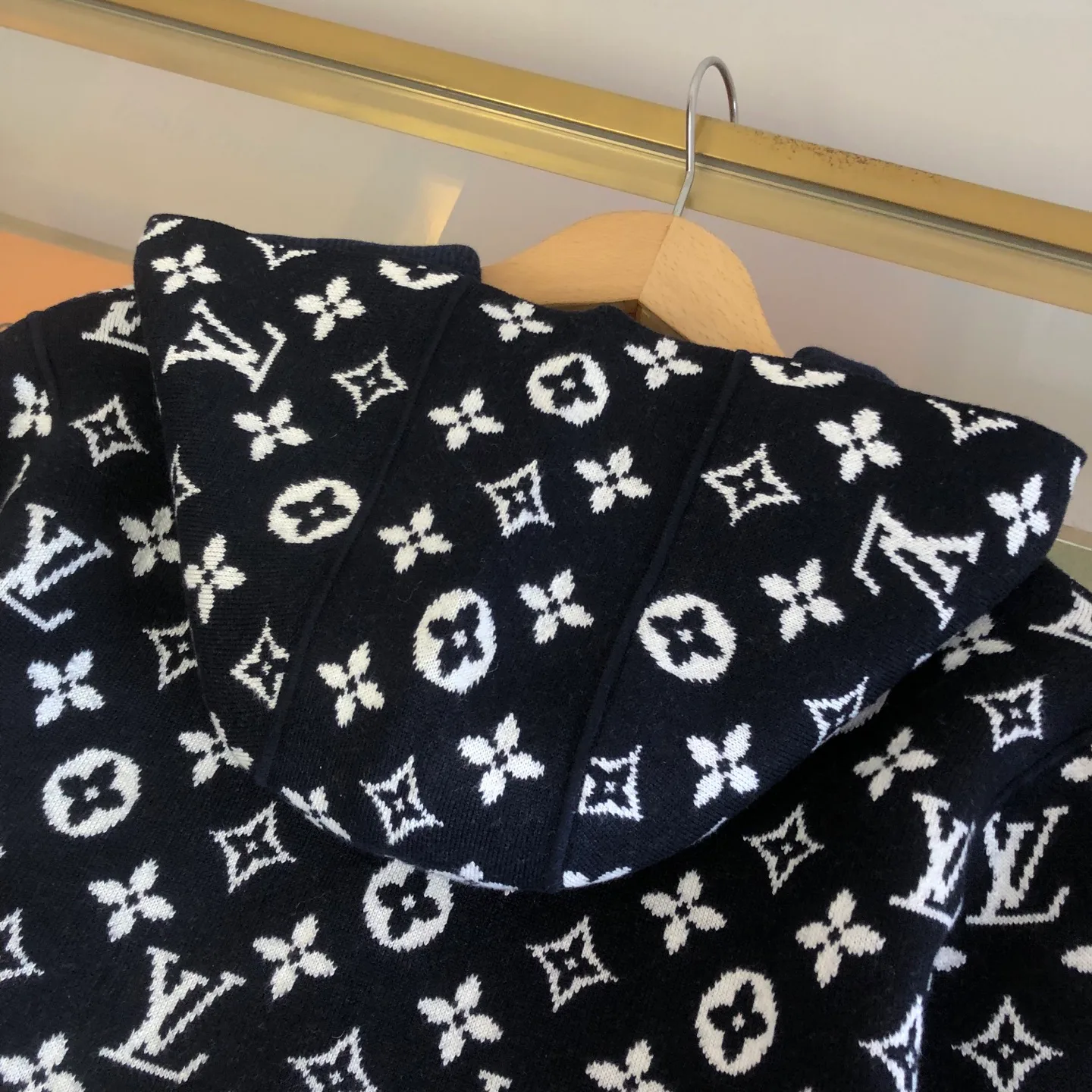 Women's Jackets And Down Jackets LOUIS VUITTON 18141325