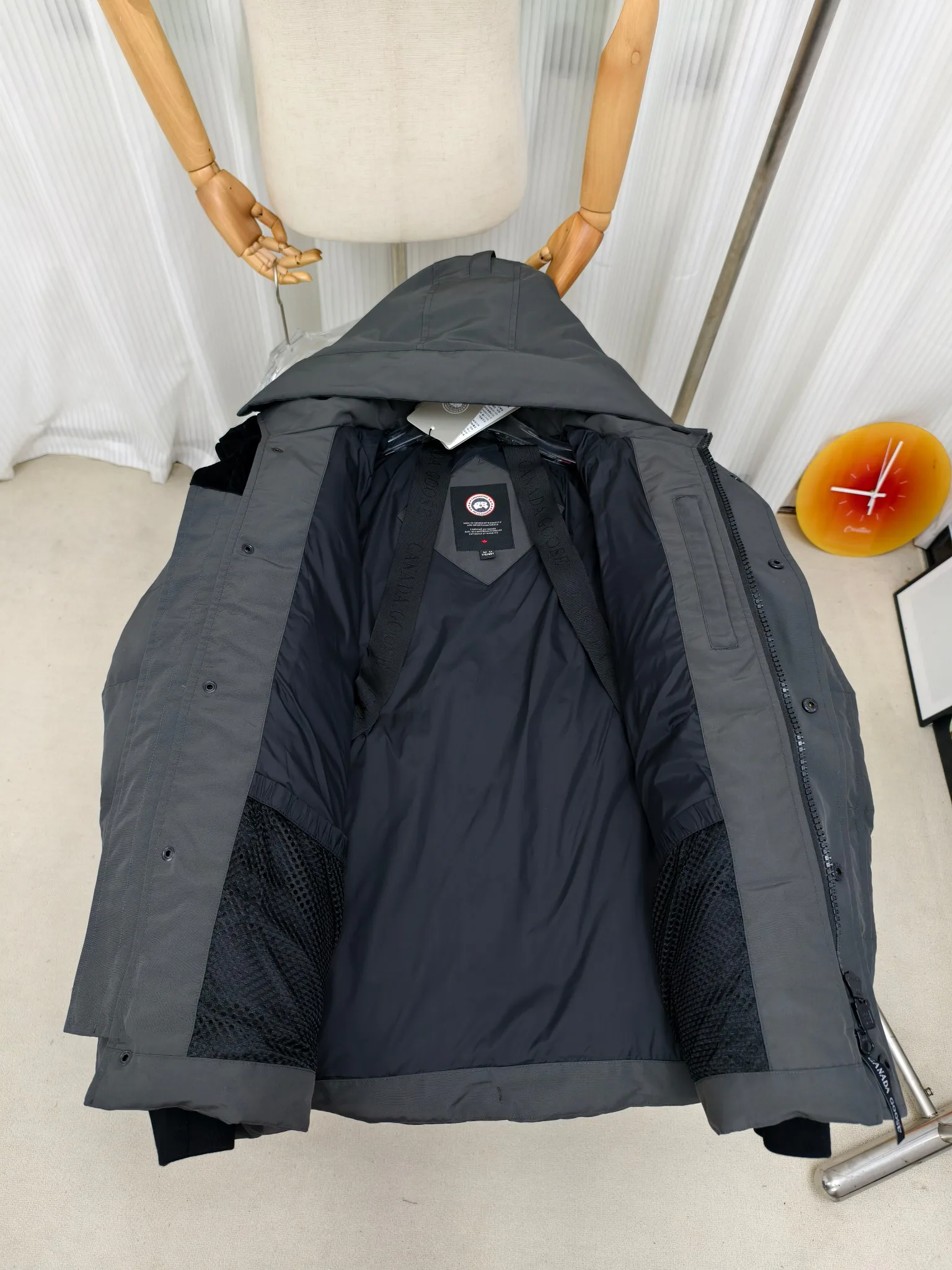 Куртки И Пуховики Мужские Canada Goose 18684526