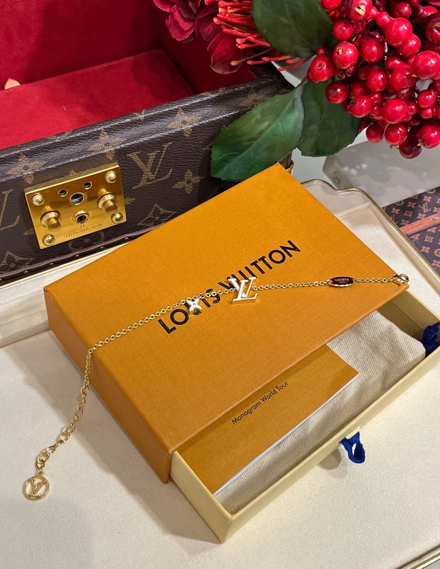 Jewelry LOUIS VUITTON 17819351