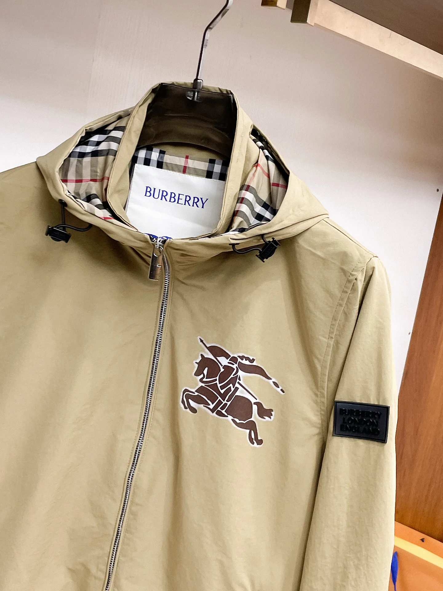Men's Jackets And Down Jackets BURBERRY 17924246