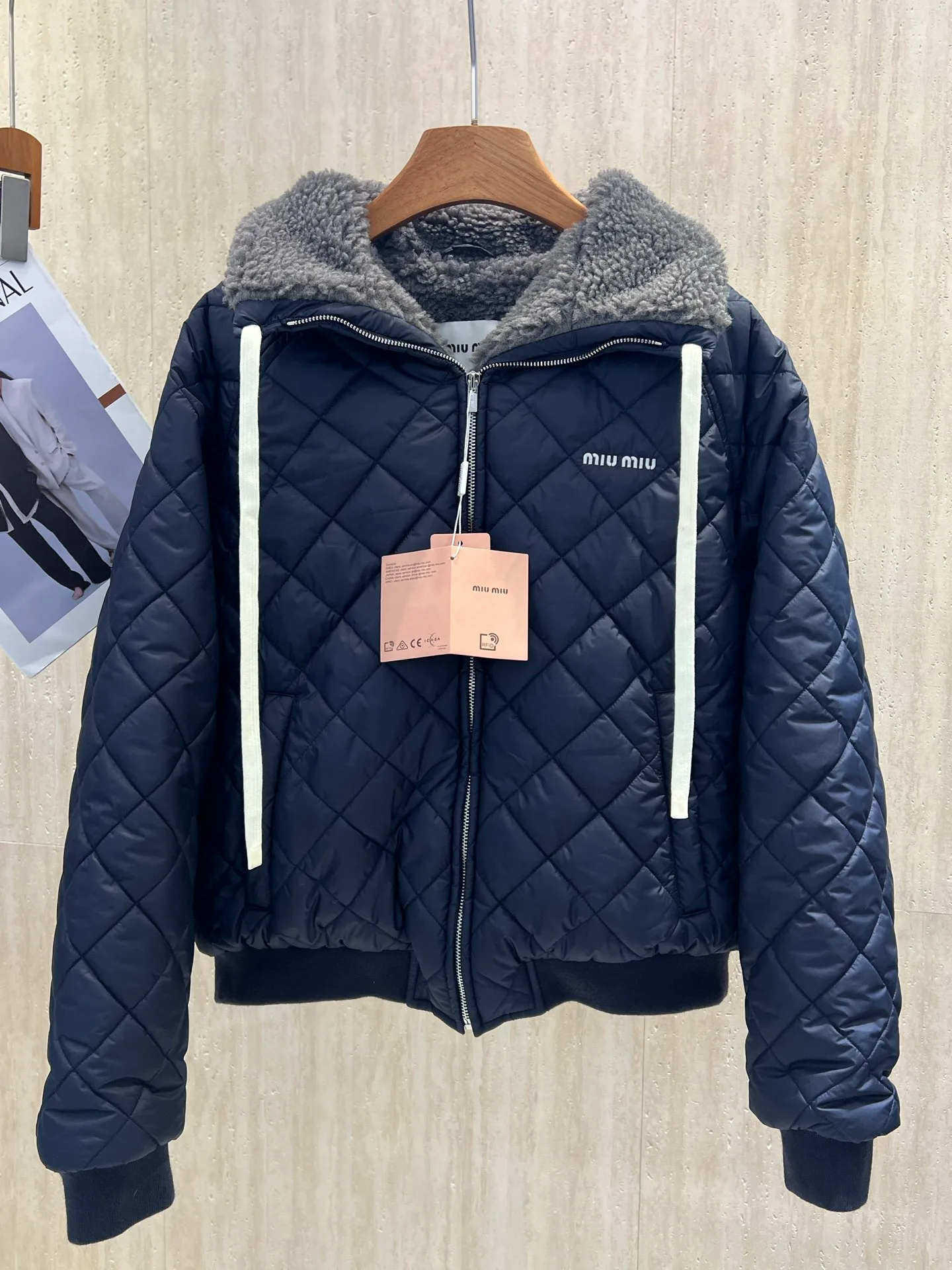 Куртки И Пуховики Мужские Miu Miu 18634346