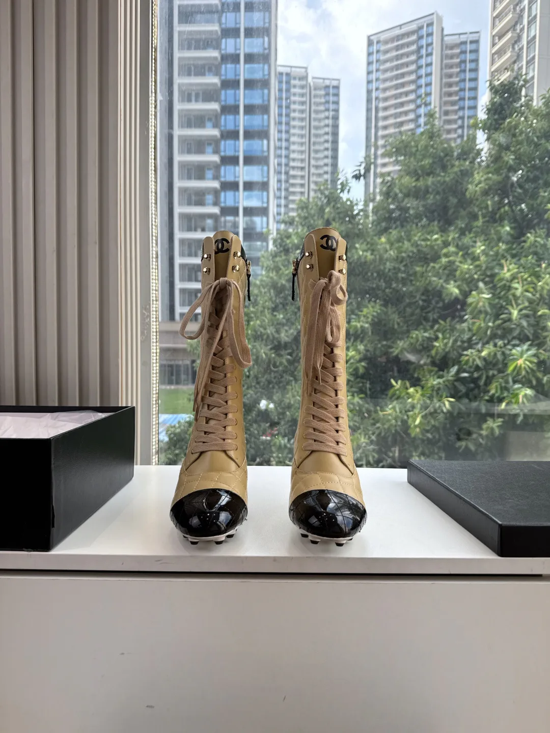 Women's Boots CHANEL 18069790