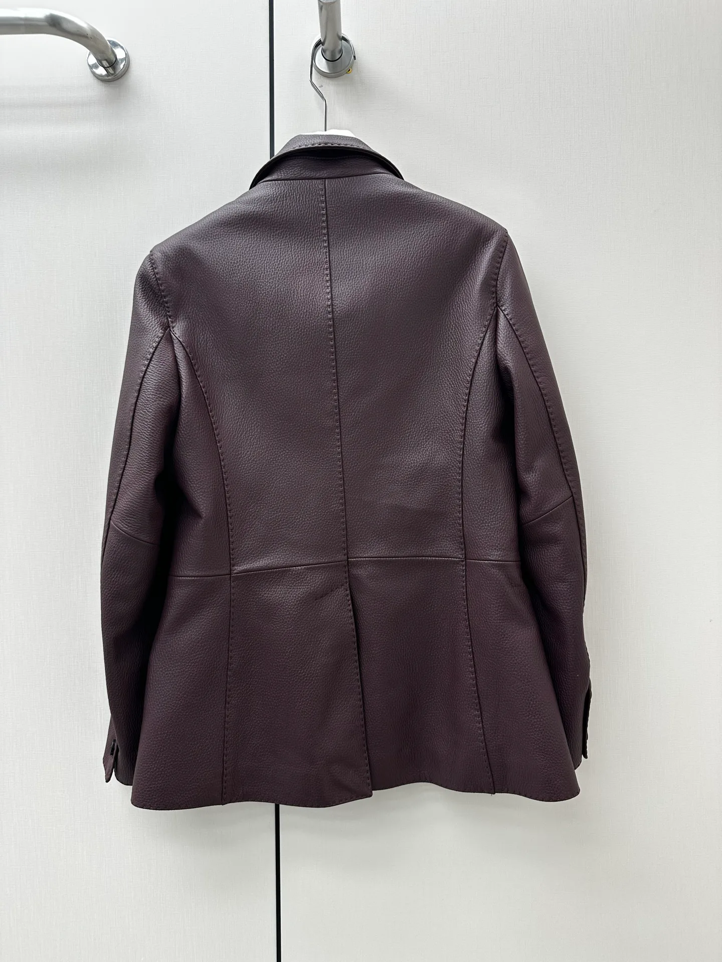 Women's Leather Jackets And Sheepskin Coats HERMES 17341009