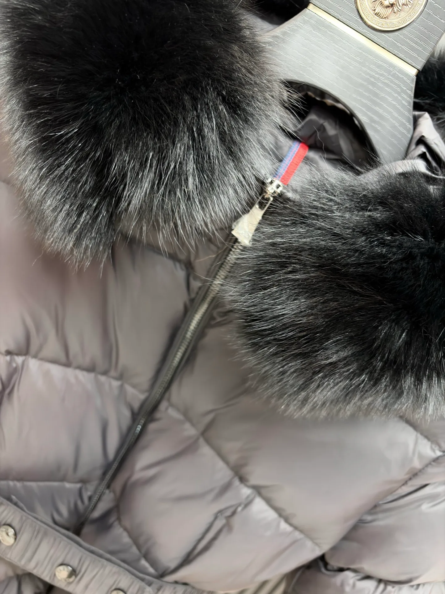 Women's Jackets And Down Jackets MONCLER 17926549