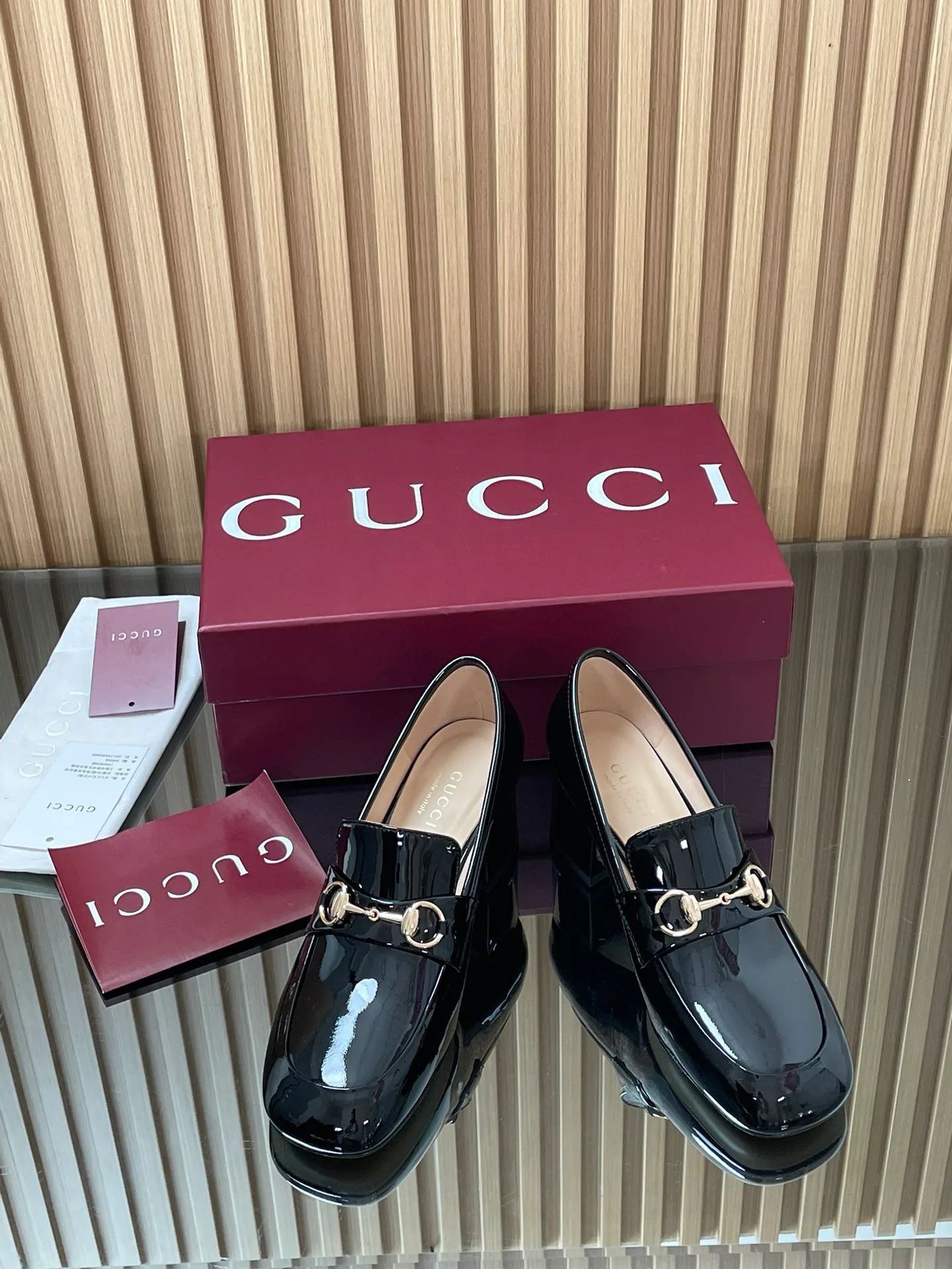 Women's Loafers And Moccasins GUCCI 18152965