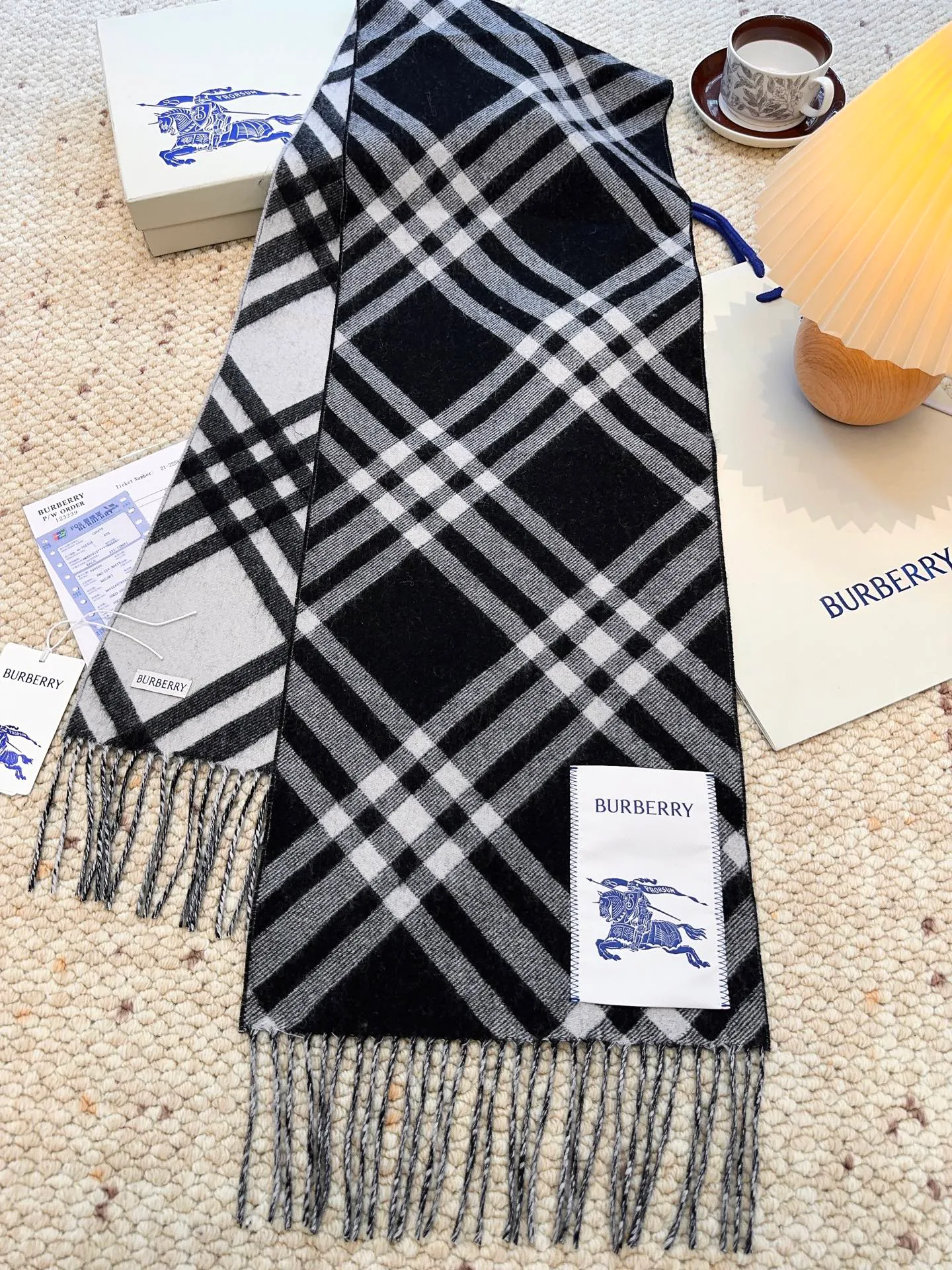 Scarves BURBERRY 18105488
