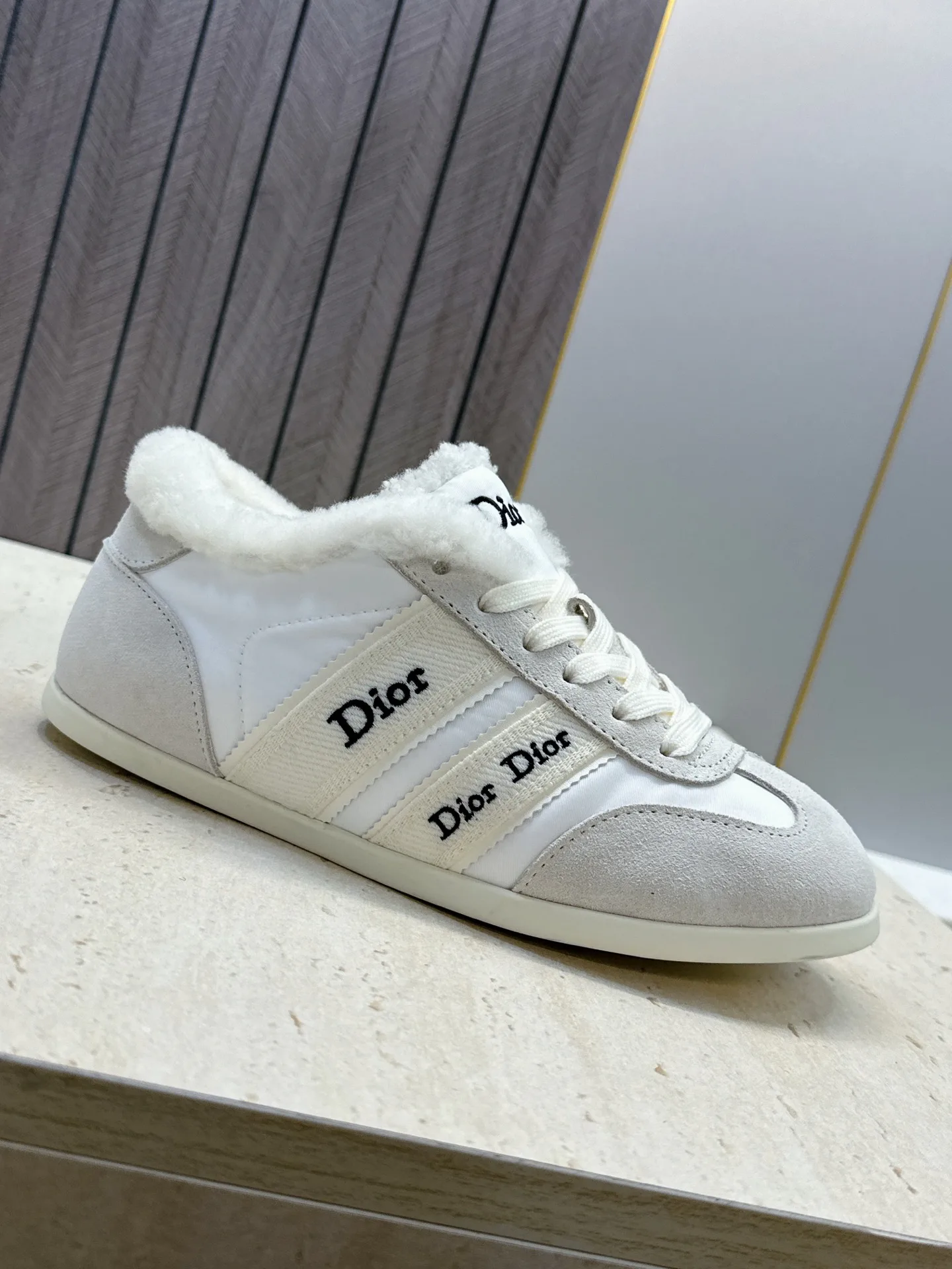 Women's Sneakers CHRISTIAN DIOR 18247833