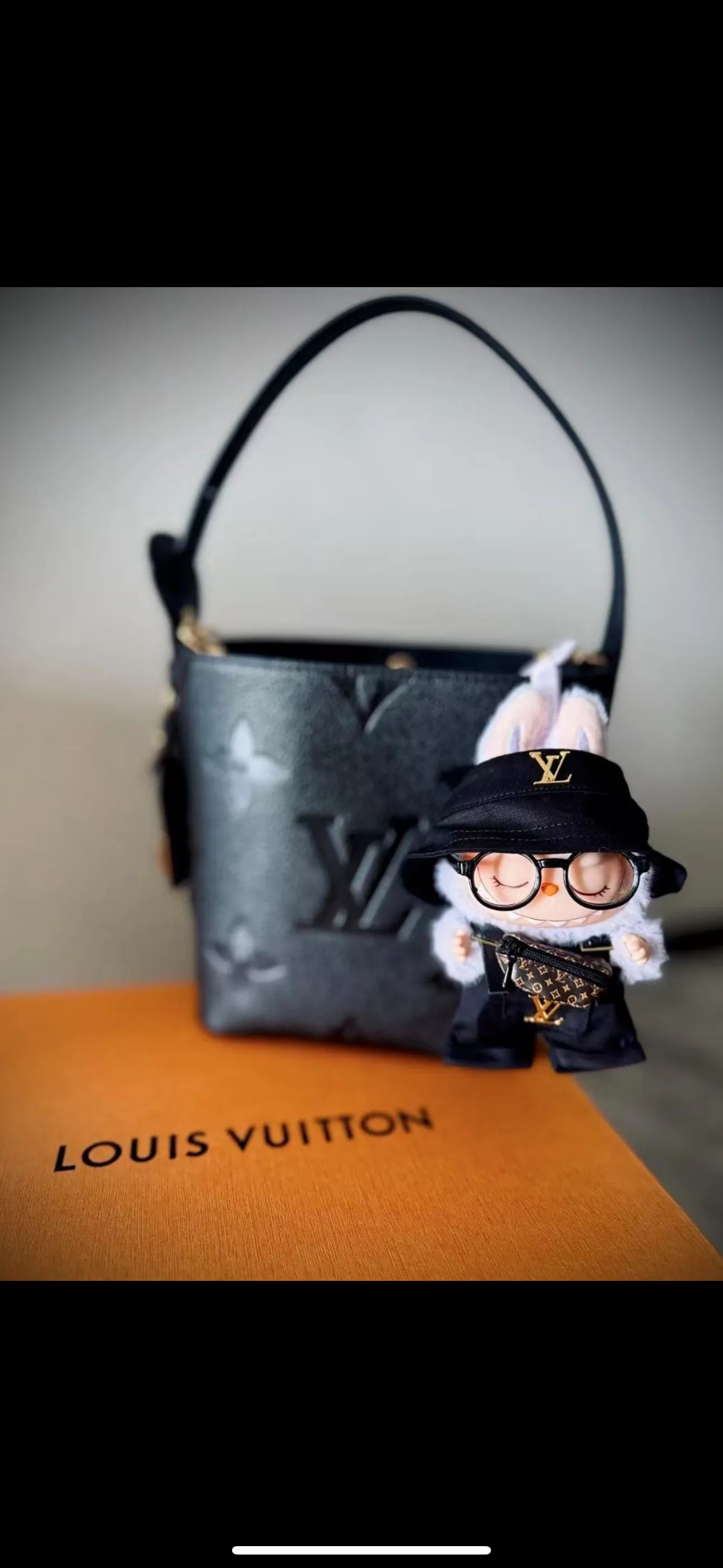 Women's Classic Handbags LOUIS VUITTON 18376541