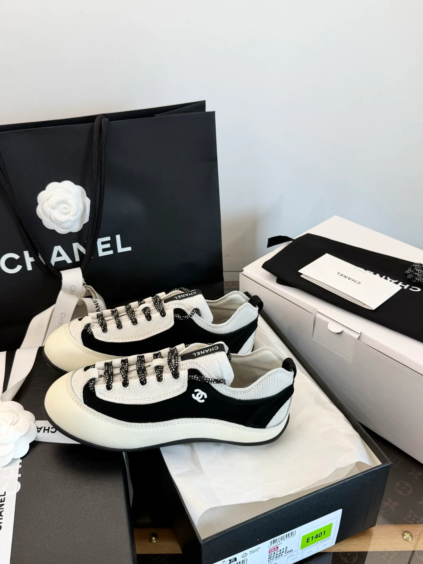Women's Sneakers CHANEL 18304138