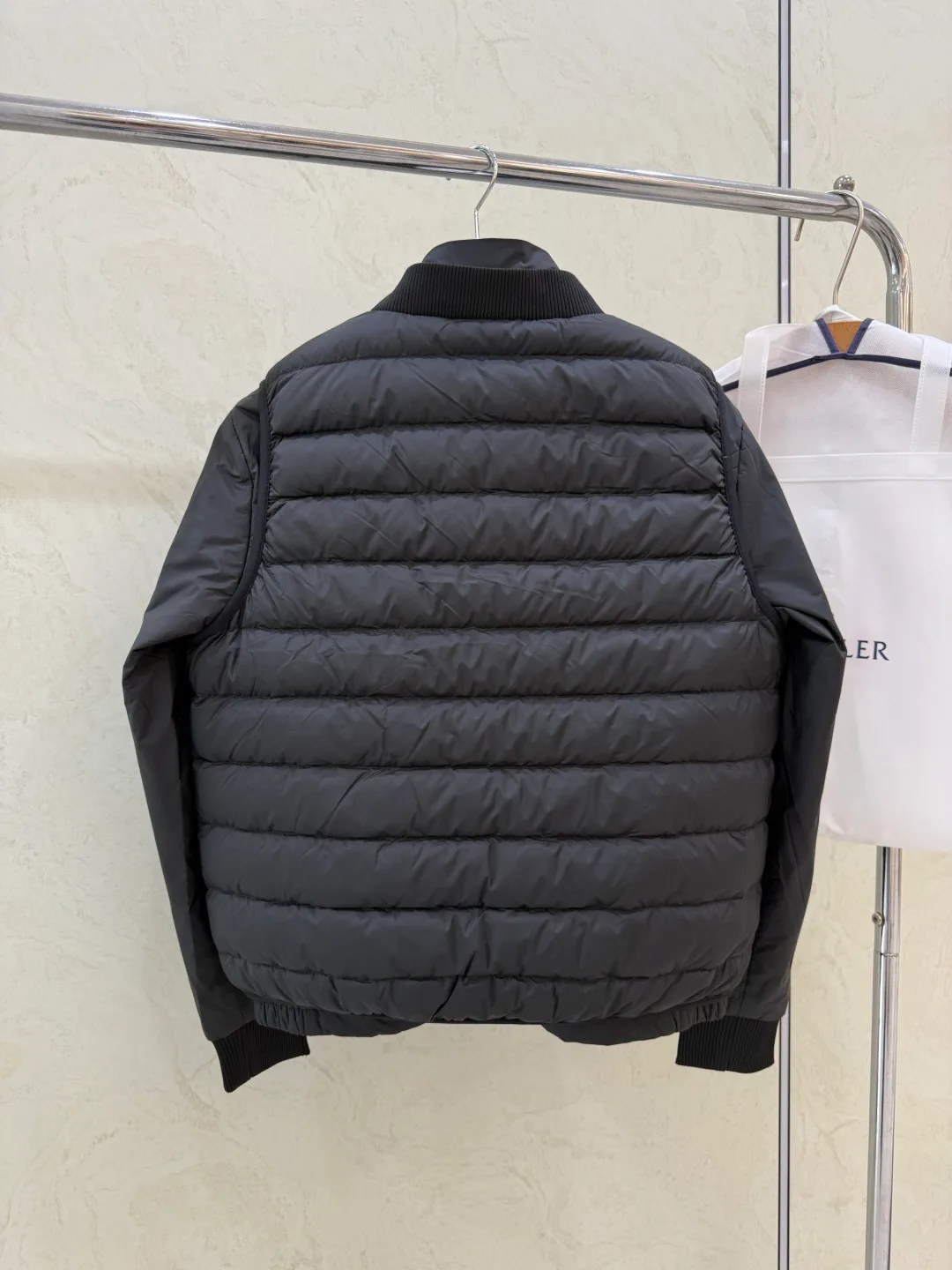 Men's Jackets And Down Jackets MONCLER 18507135