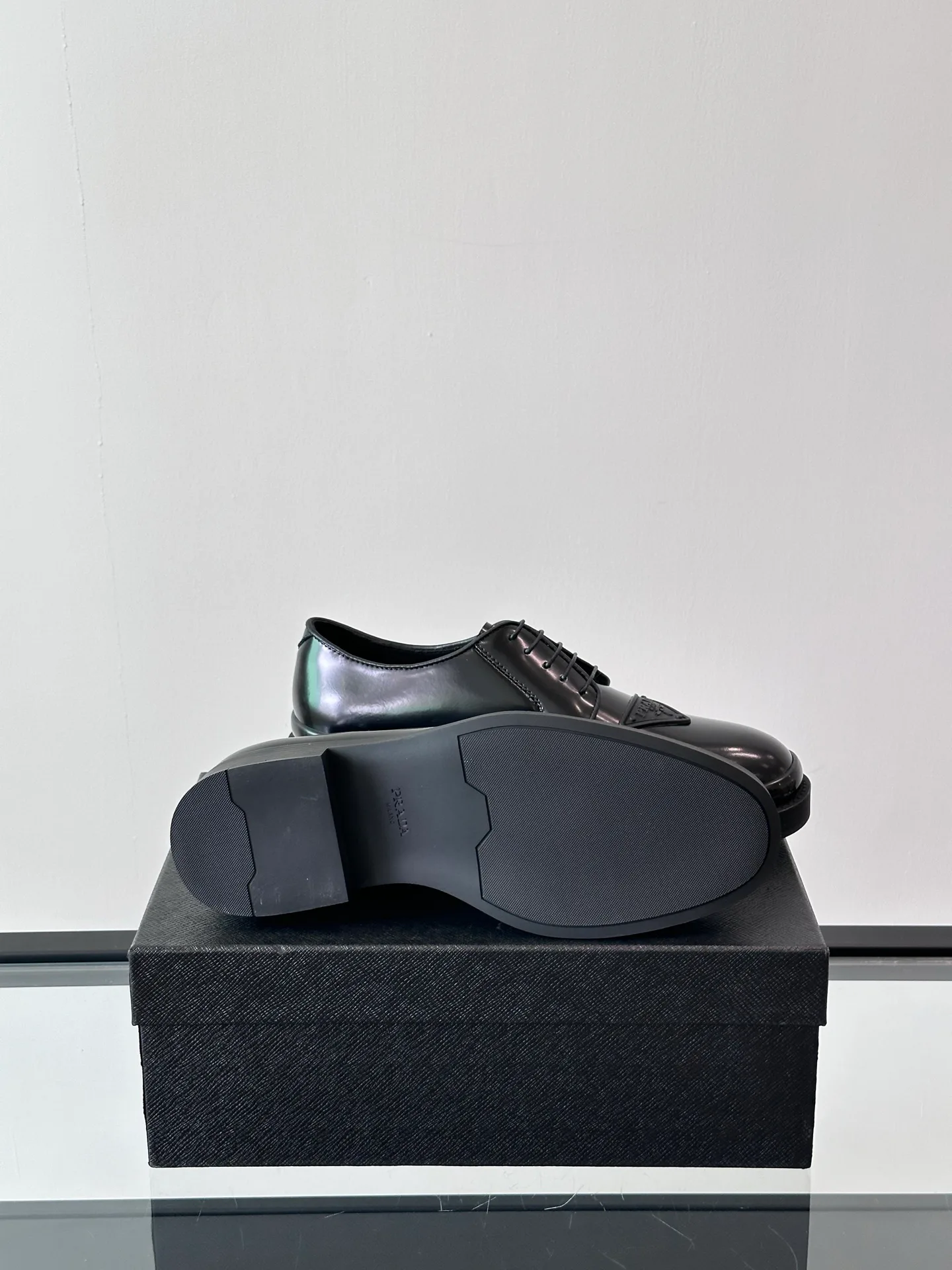 Men's Loafers And Dress Shoes PRADA 17715979