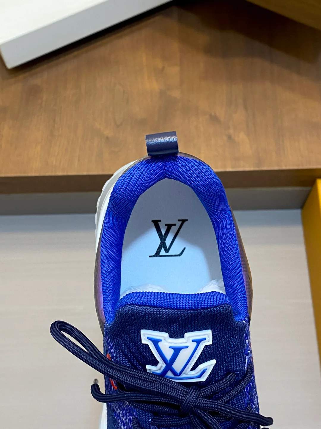 Men's Sneakers LOUIS VUITTON 17857244
