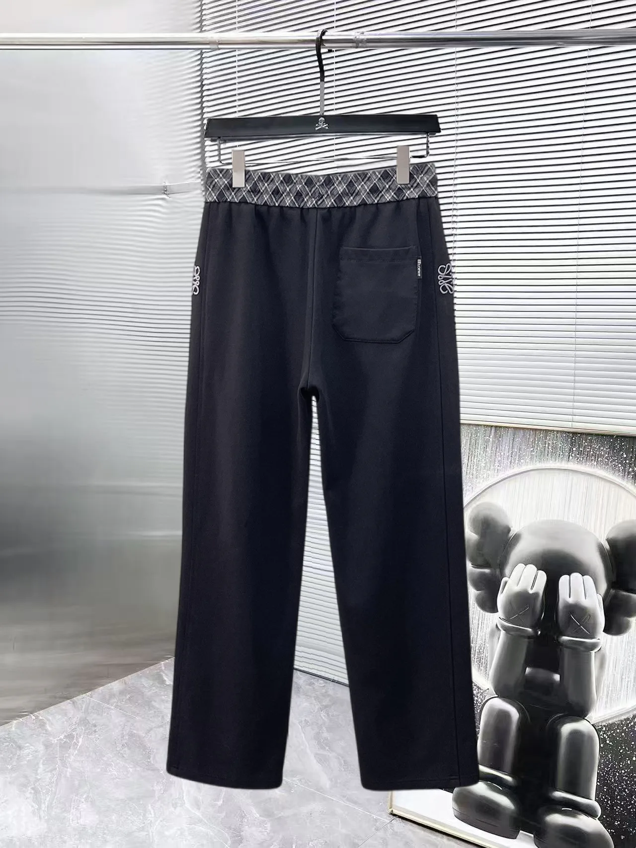 Men's Trousers LOEWE 18197348