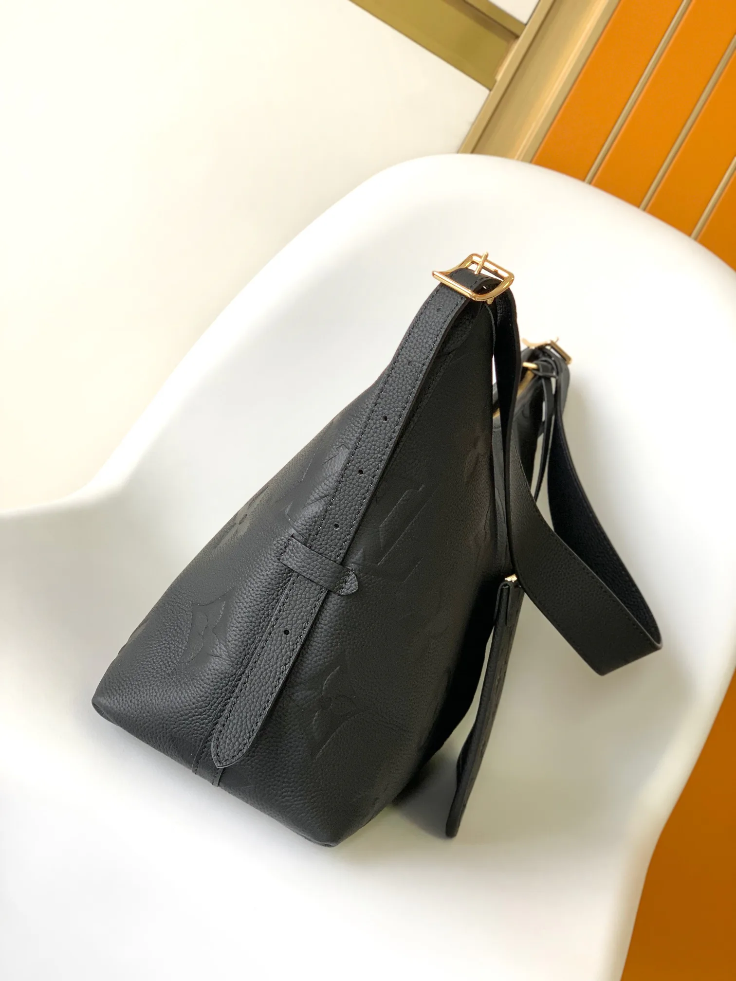 Women's Classic Handbags LOUIS VUITTON 17949168