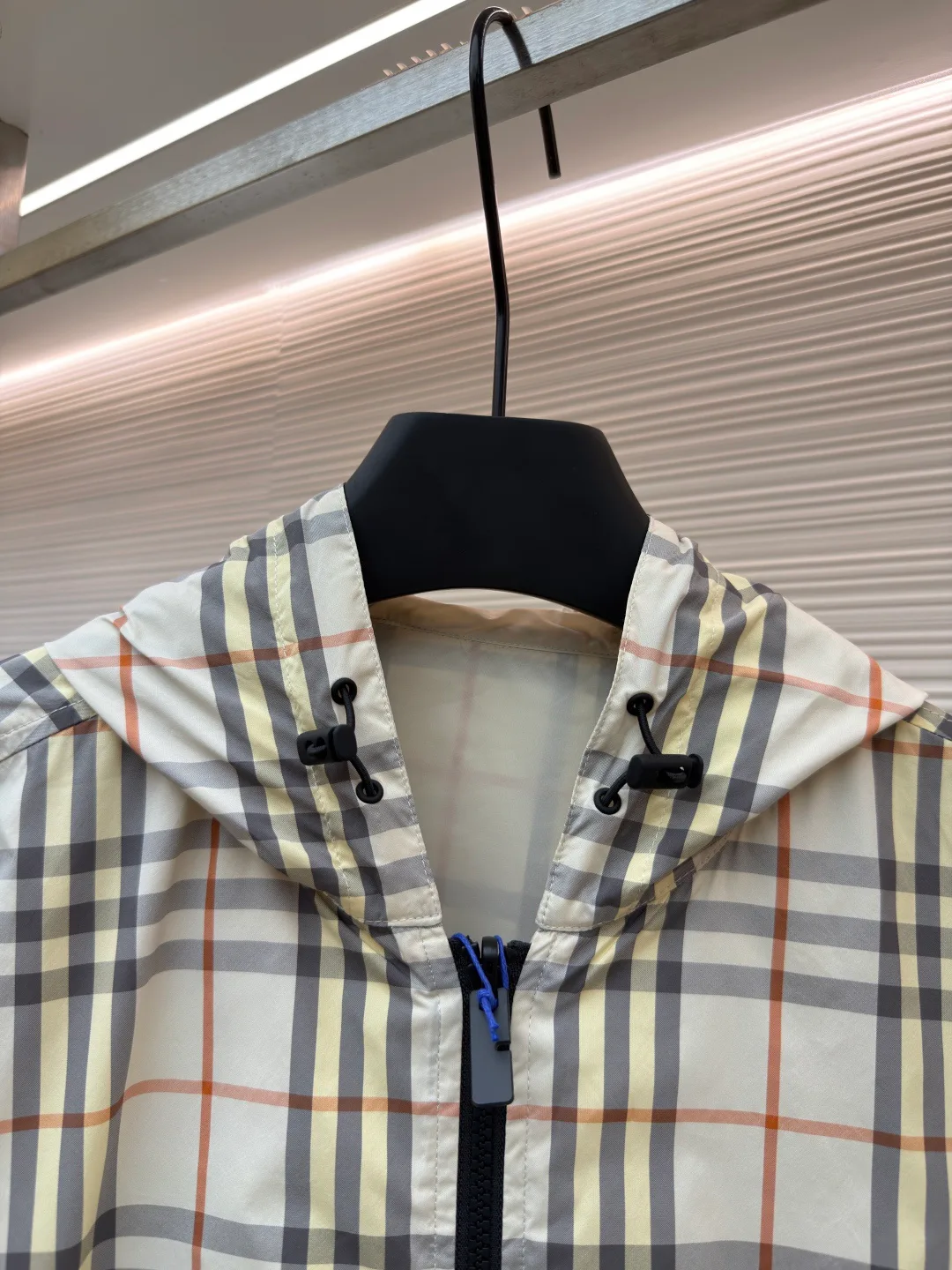 Men's Jackets And Down Jackets BURBERRY 18153626