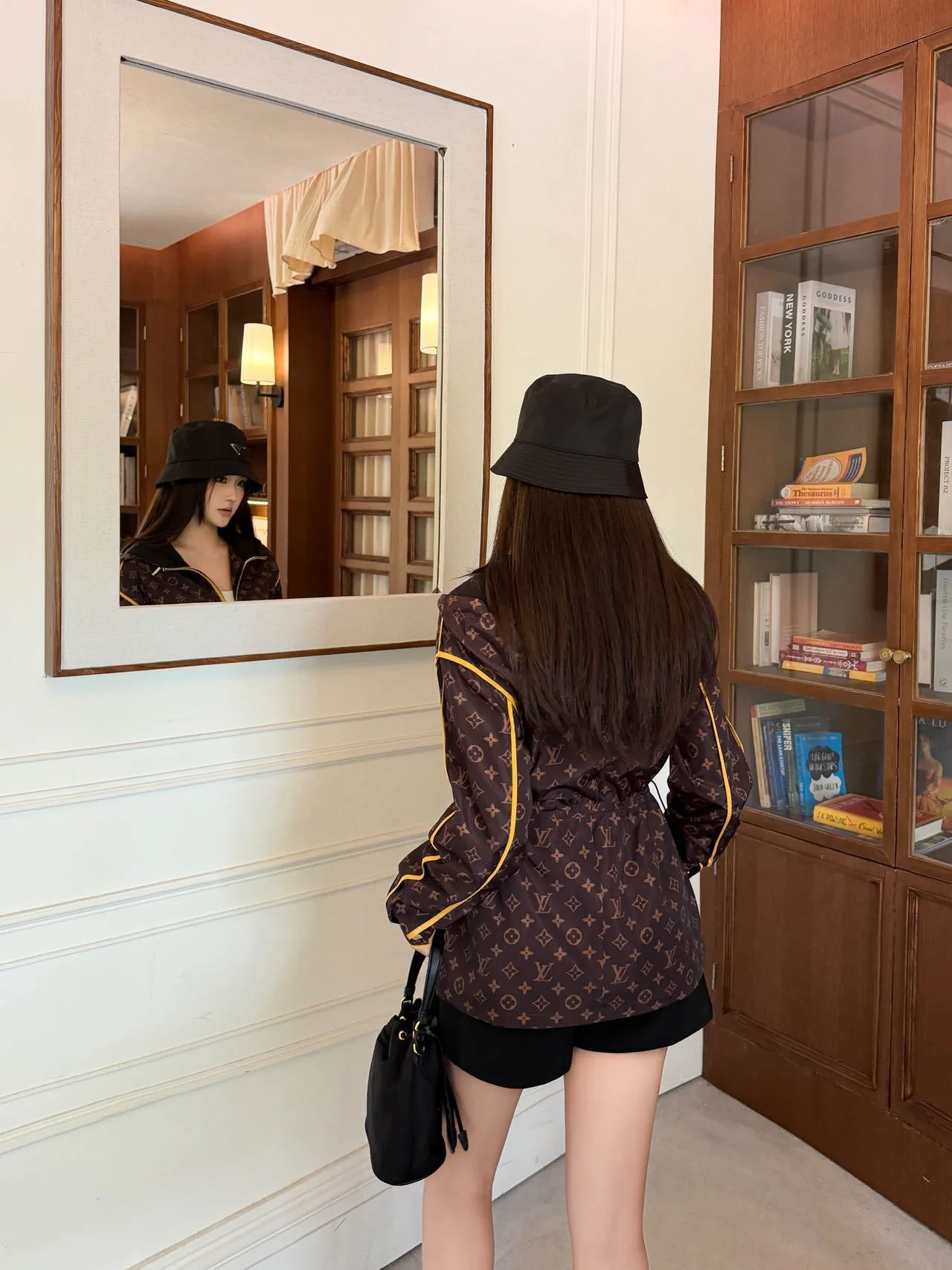 Women's Jackets And Down Jackets LOUIS VUITTON 18167406