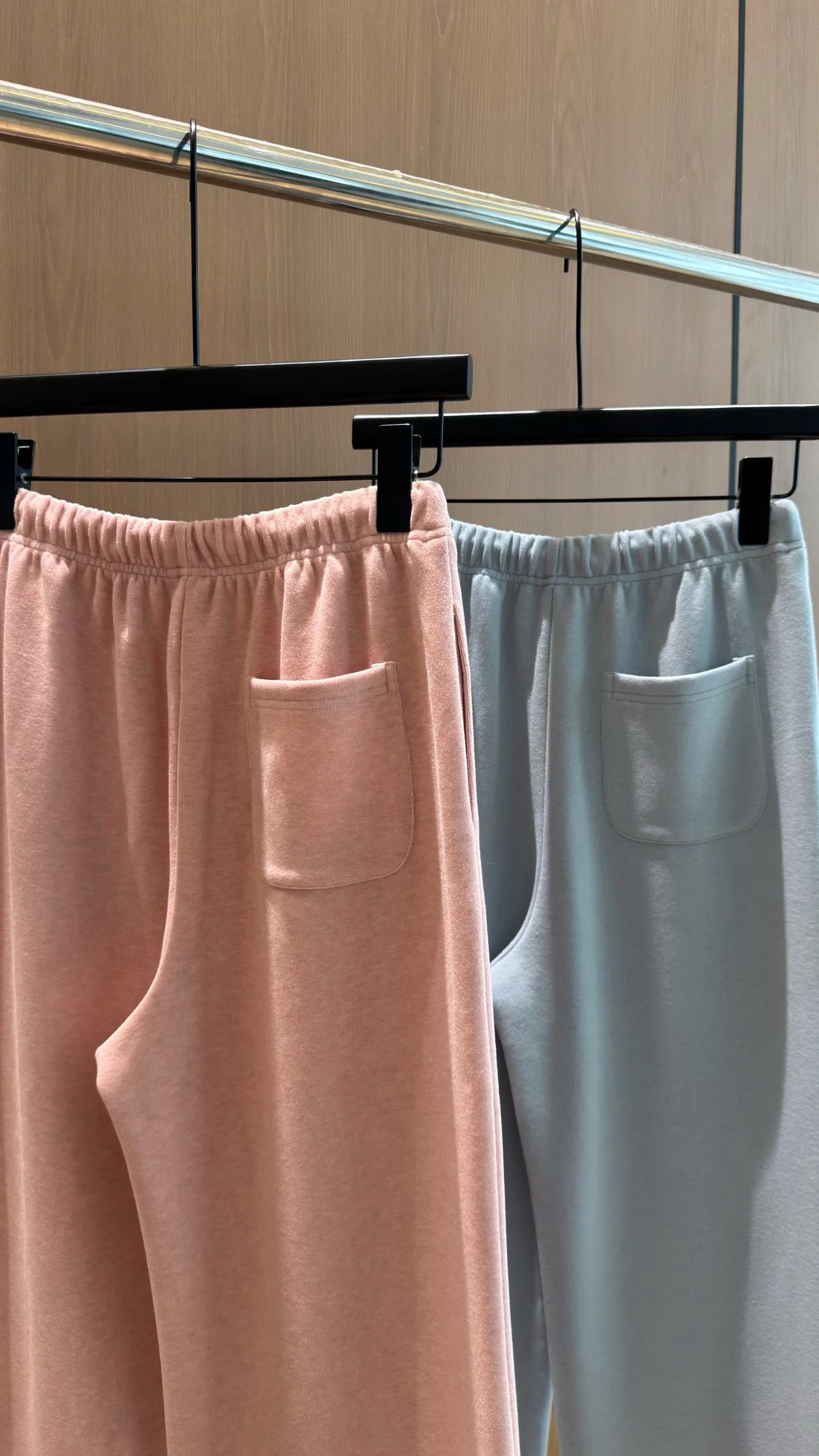 Women's Trousers CHANEL 18528288