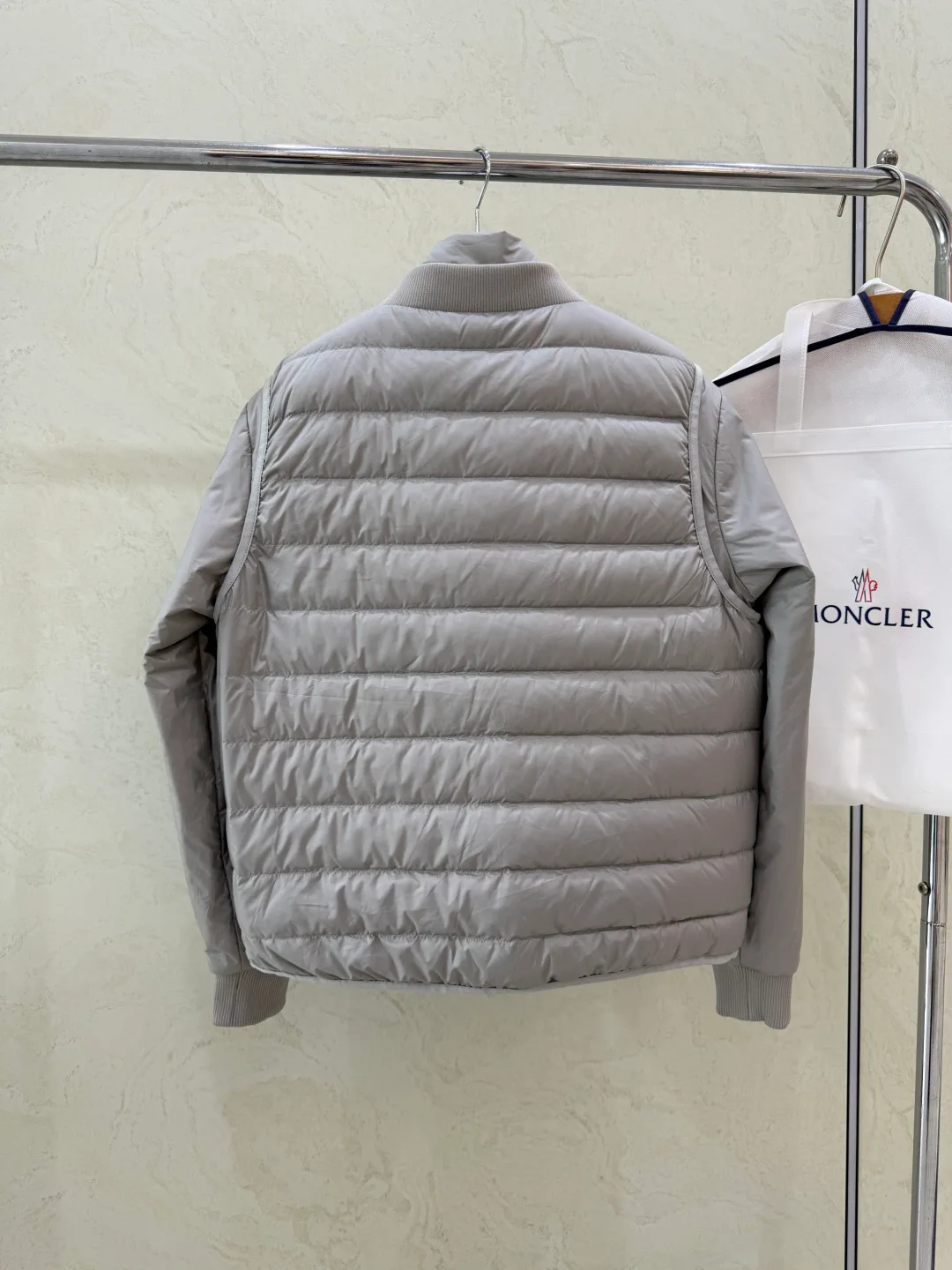 Men's Jackets And Down Jackets MONCLER 18507136
