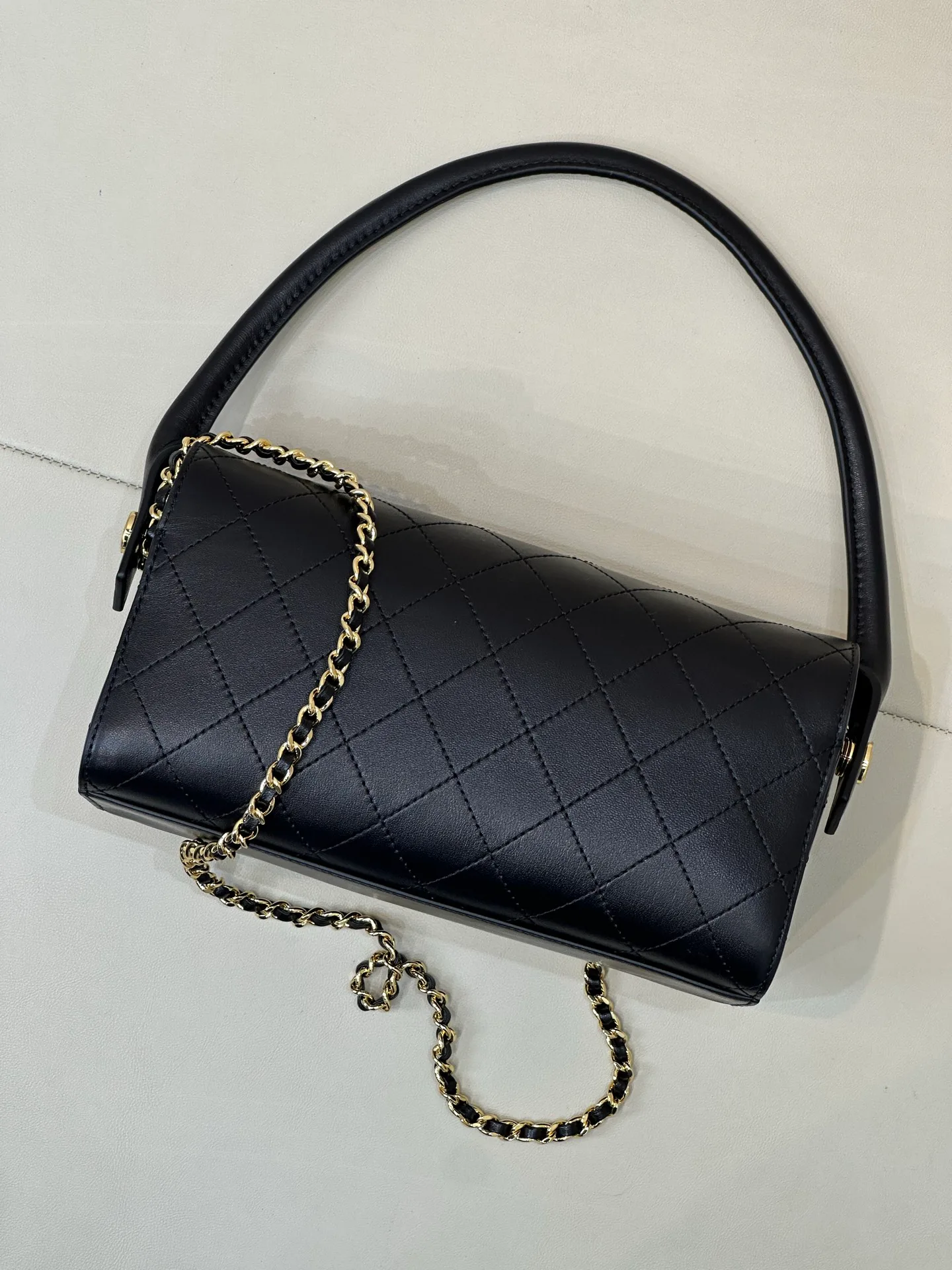 Women's Classic Handbags CHANEL 17376204