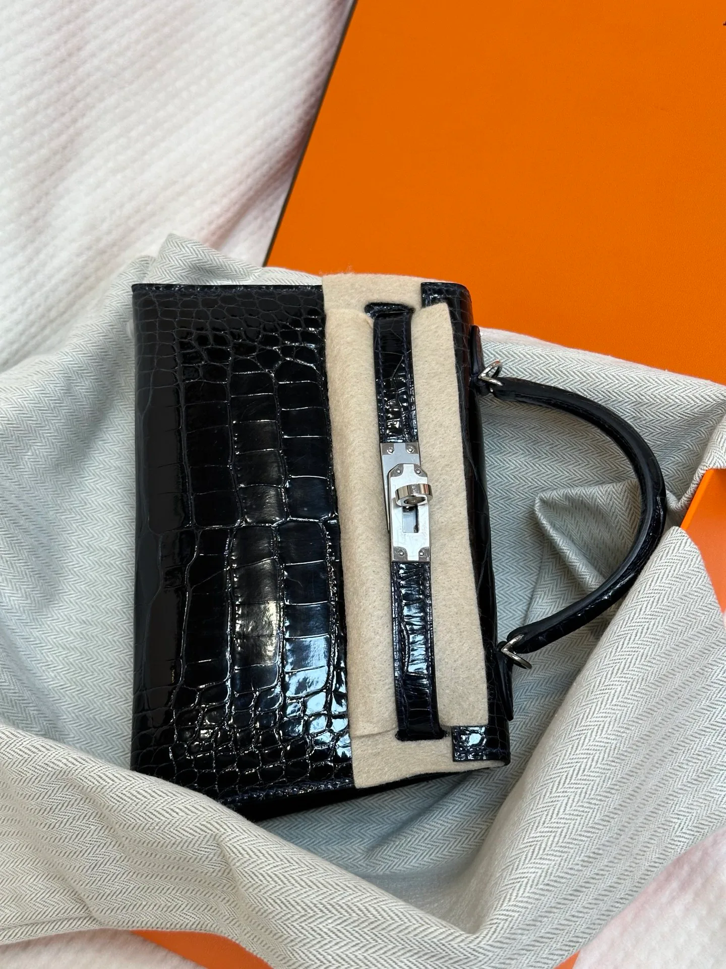 Women's Classic Handbags HERMES 18362072