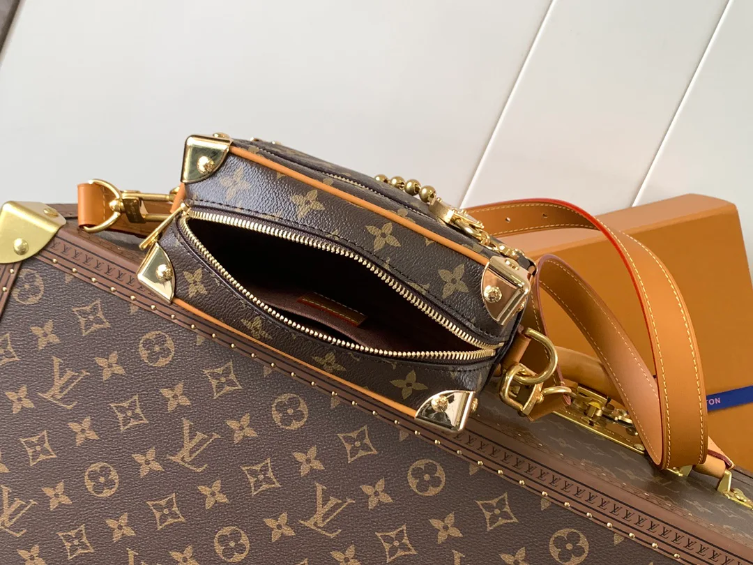 Классические Сумки Женские Louis Vuitton 18664399